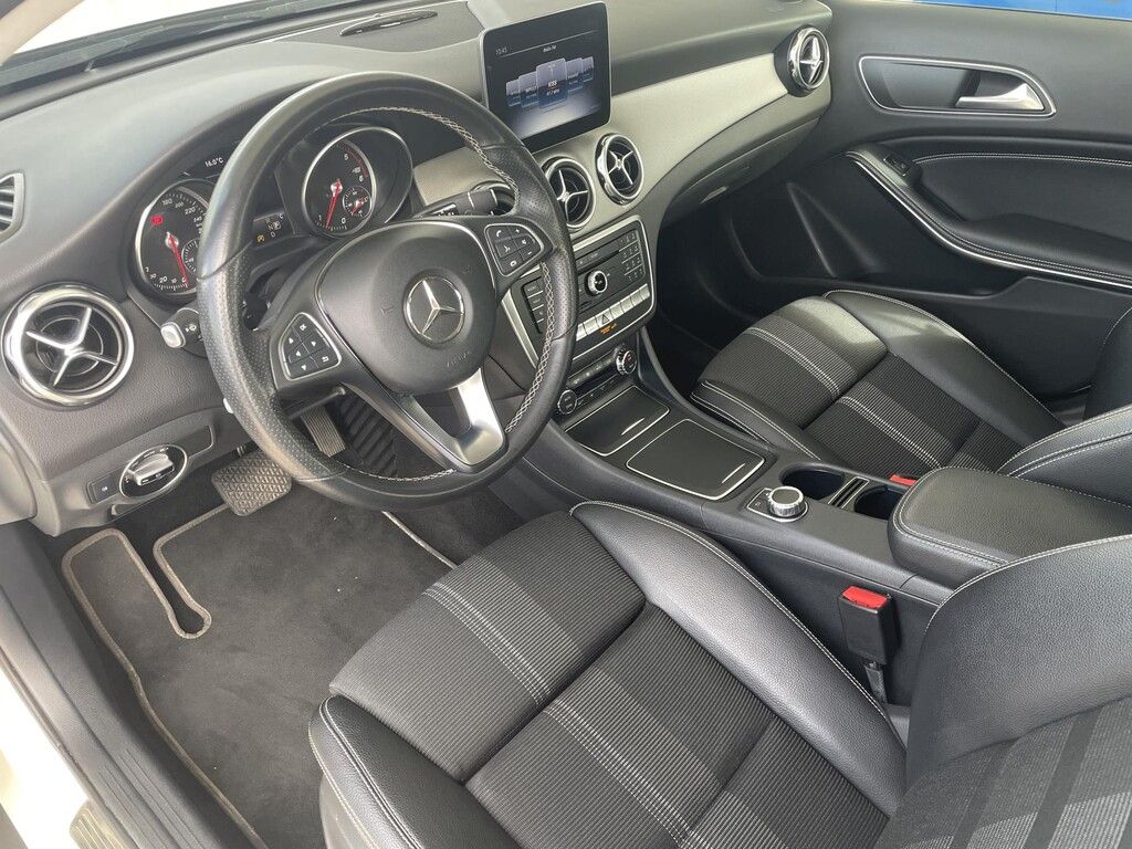 Mercedes-Benz GLA, 2.0 TDi 100 kW - fotka 6
