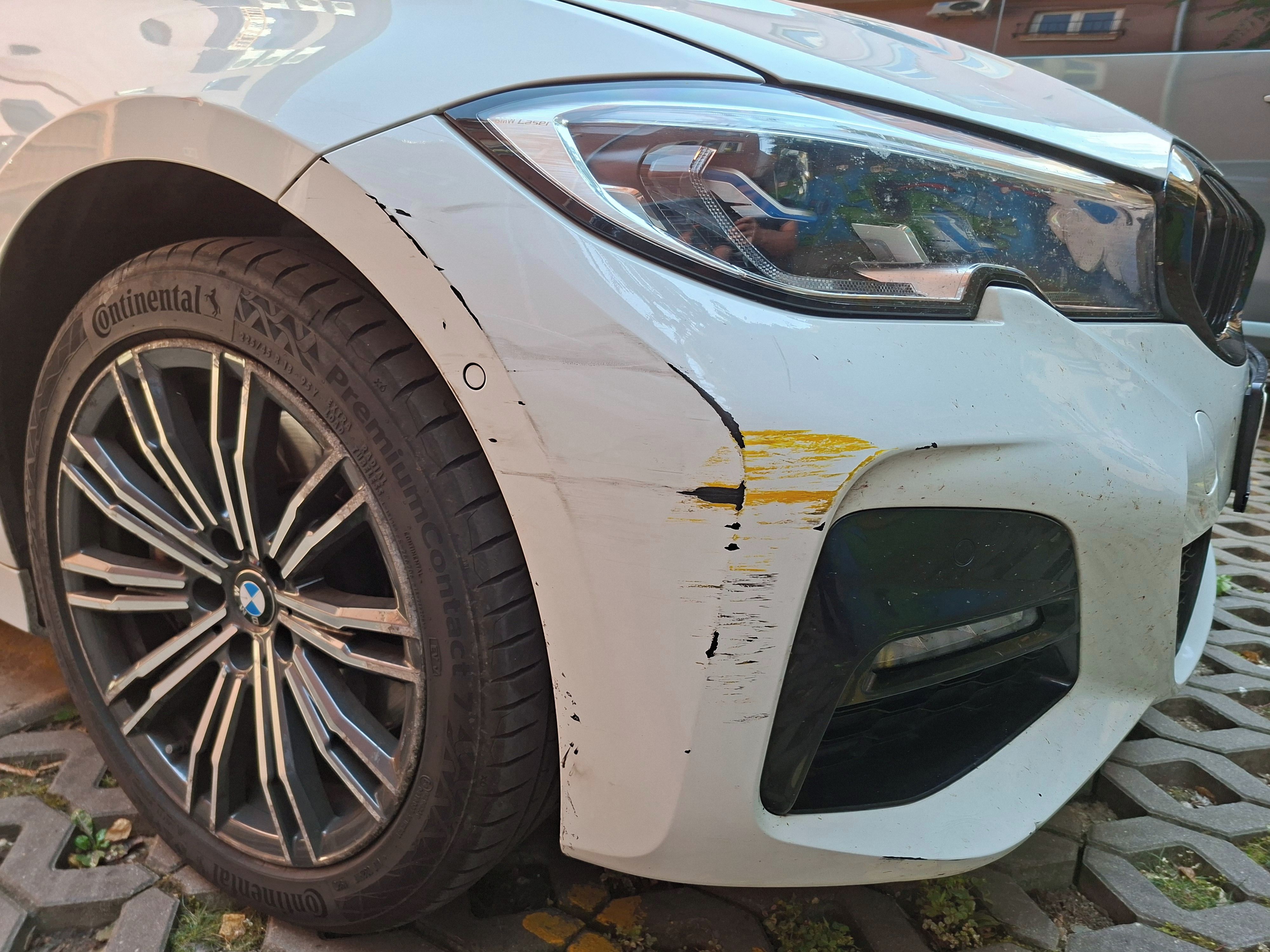 BMW Řada 3, BMW 330e - fotka 4