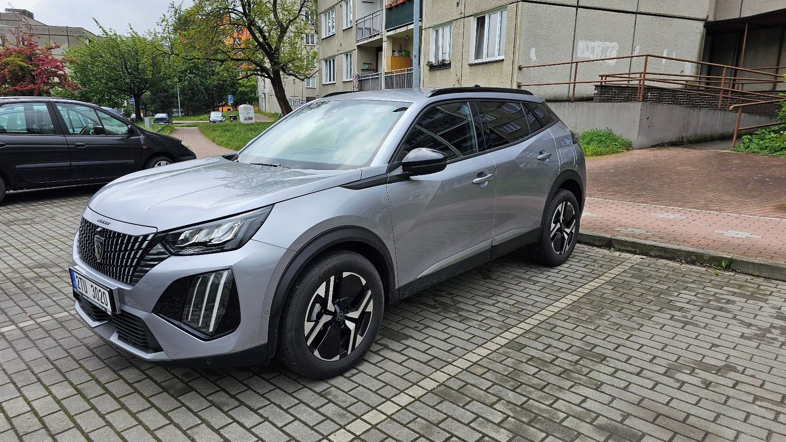 Peugeot 2008, 1.2 Puretech 74kw (Allure) - fotka 3