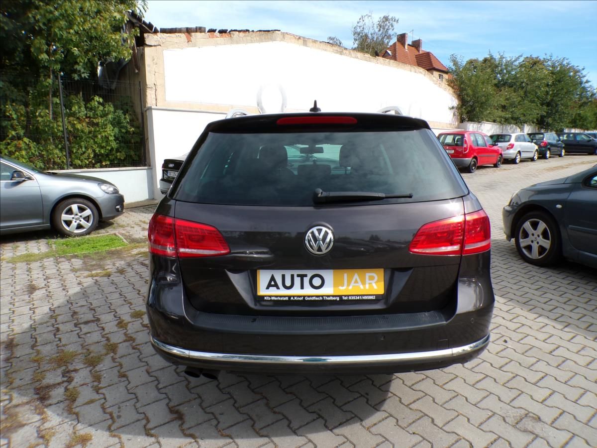 Volkswagen Passat, 2,0 TDI  DSG - fotka 6