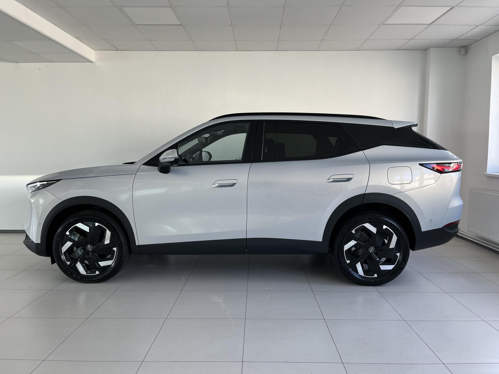 Omoda 7, 1.6 TGDI PREMIUM - fotka 5