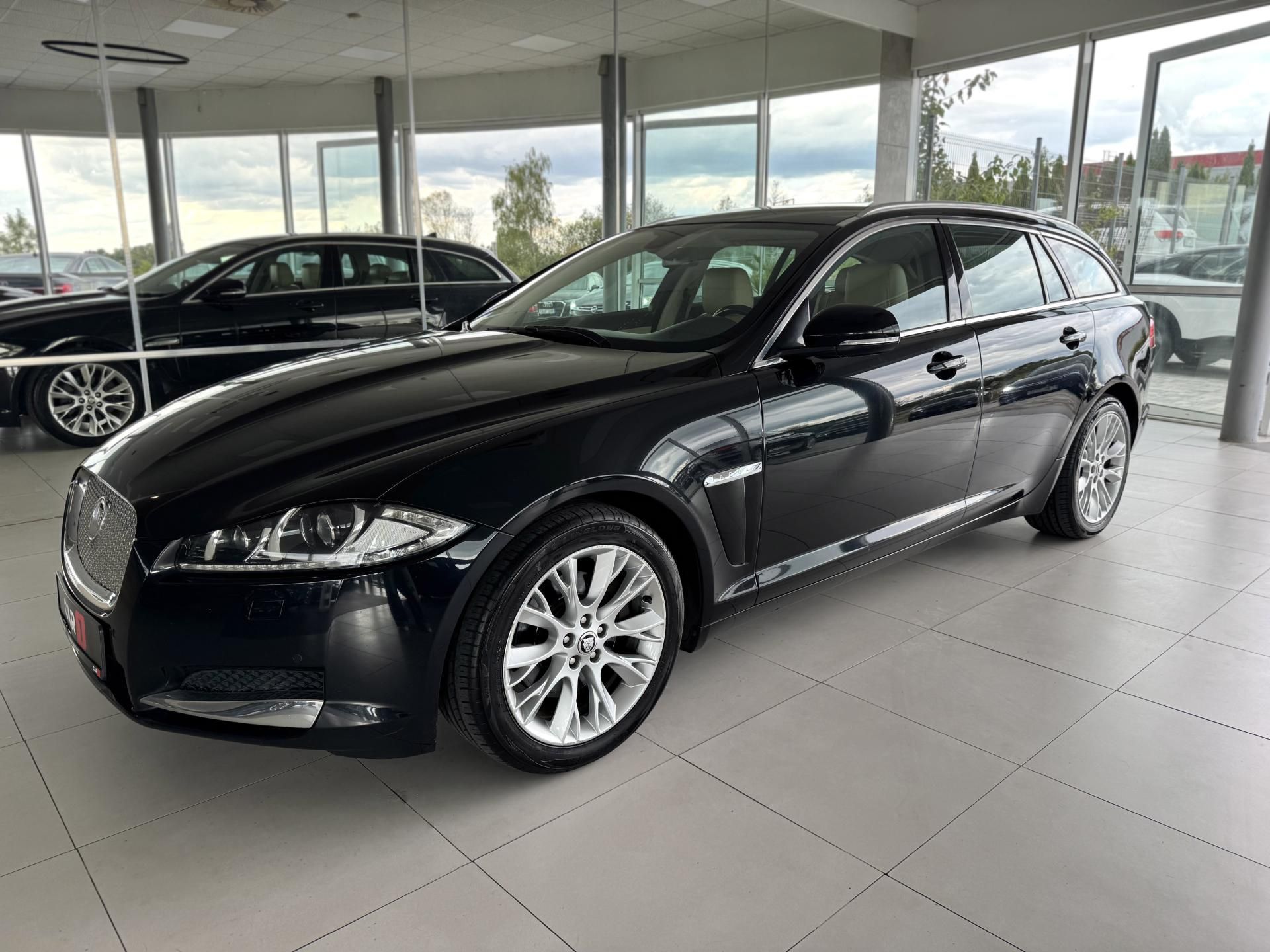 Jaguar XF, 2,2d 147kW*AUT*Navi*Kamera - fotka 2