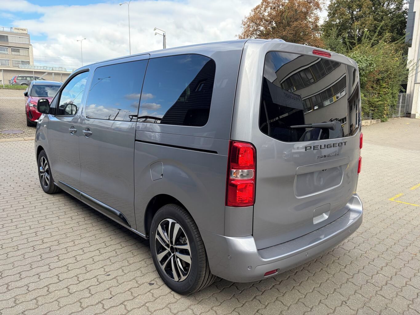 Peugeot Traveller, Allure L2 2.2 BlueHdi 180hp - - fotka 5