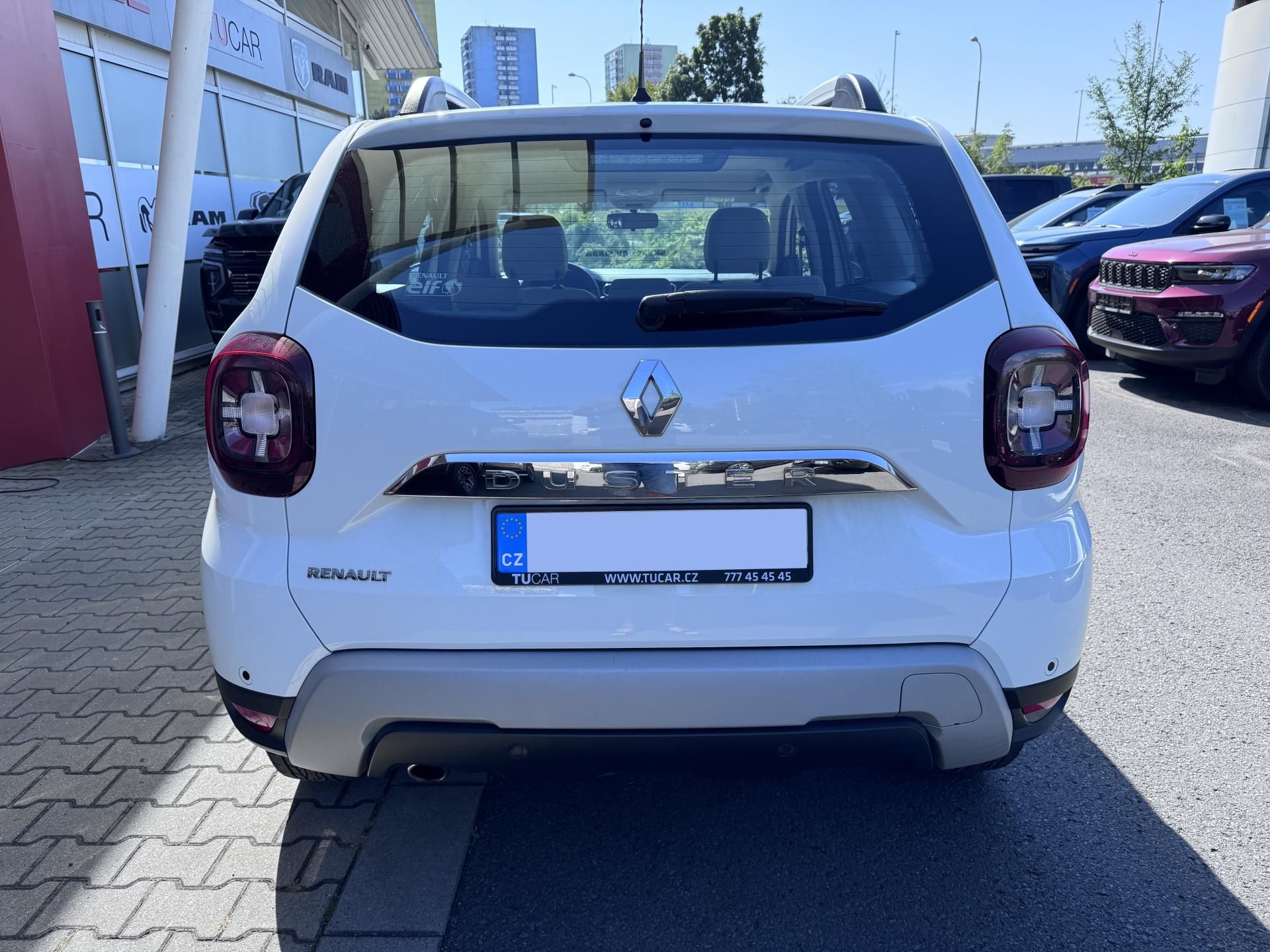 Dacia Duster, 2,0 16V 4x4 - fotka 4