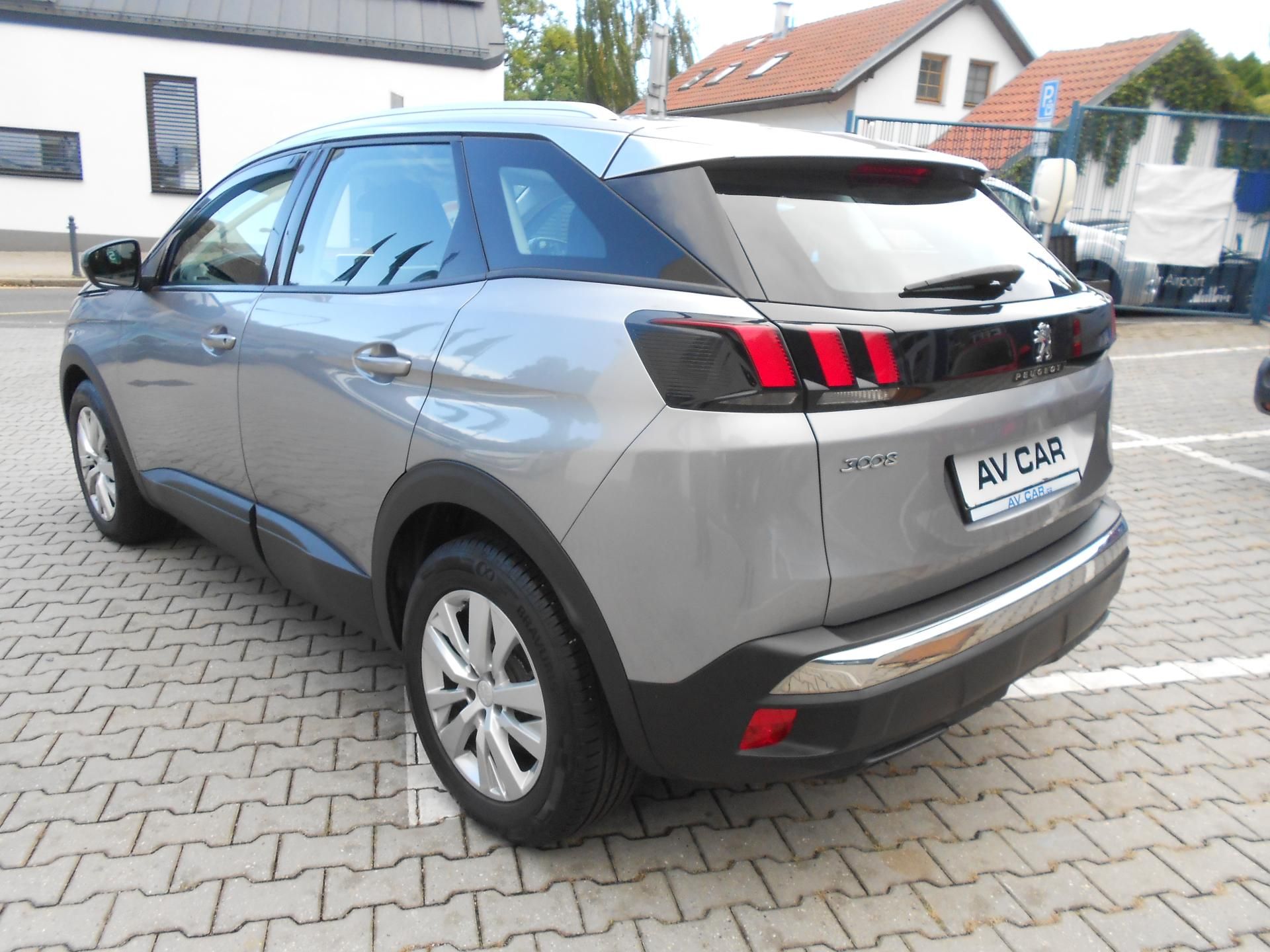 Peugeot 3008, Active 1,2 MAN ČR 1.majitel - fotka 4