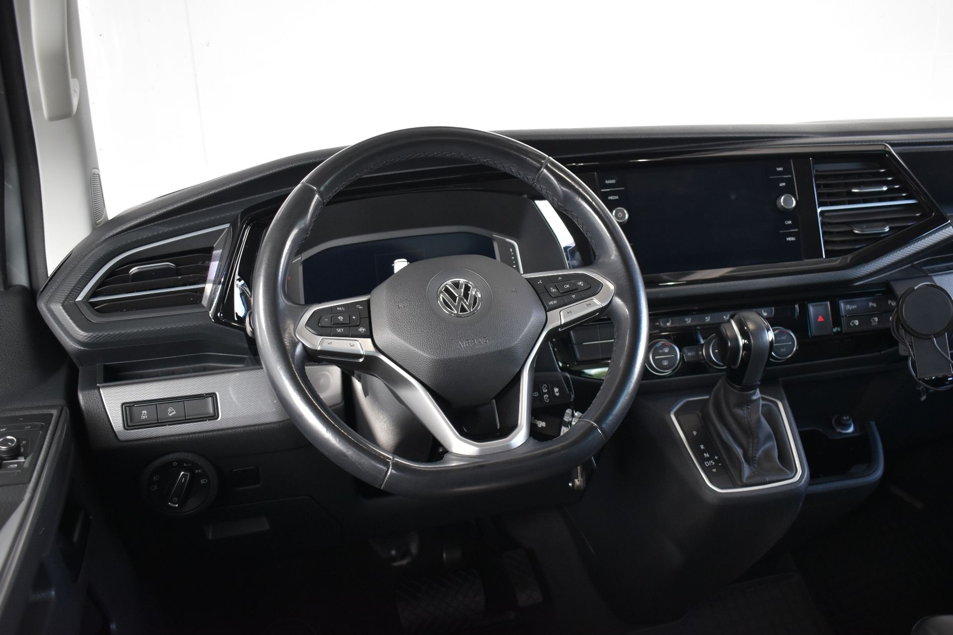 Volkswagen Multivan, 2.0TDI 146kW DSG 4Motion, tažn - fotka 5