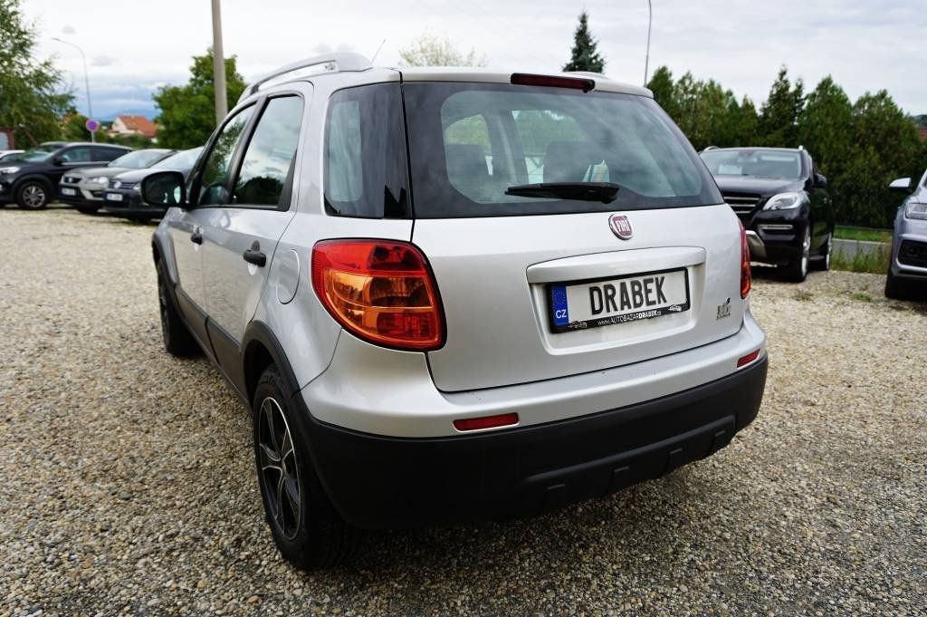 Fiat Sedici, 1,6 16V 88 kW - fotka 6