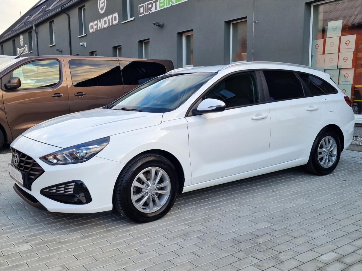 Hyundai i30, 1.0 T-GDI Comfort,ČR,1.Maj. - fotka 6