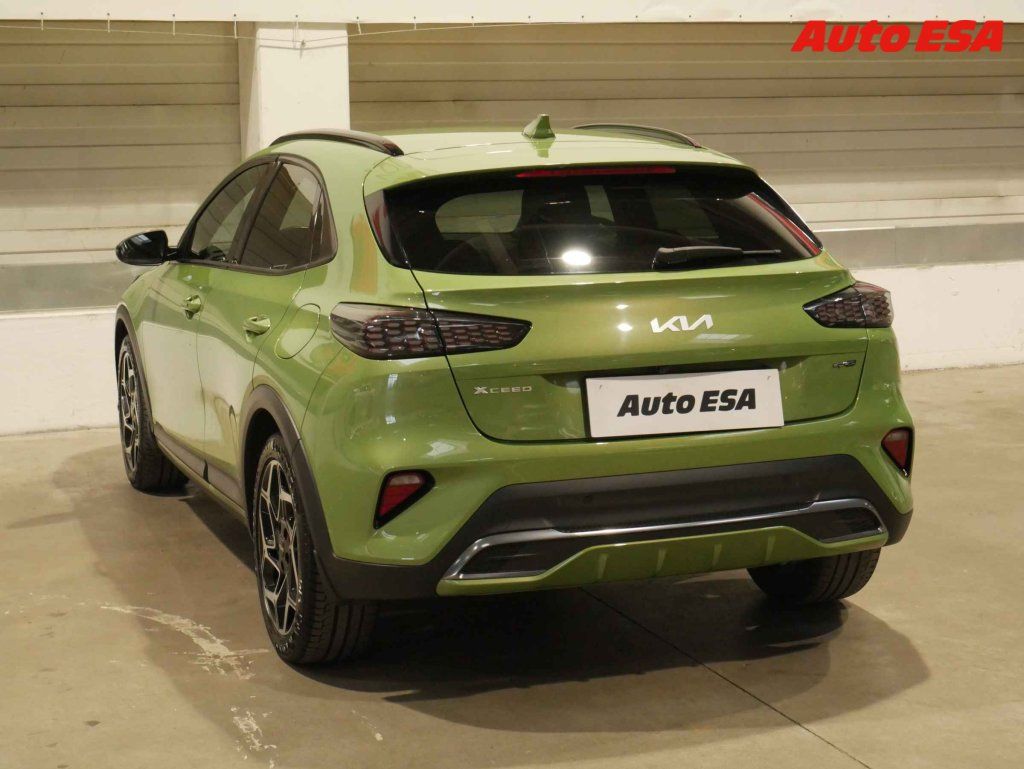 Kia XCee´d, 1.5 T-GDI,ČR,LED,navi - fotka 4