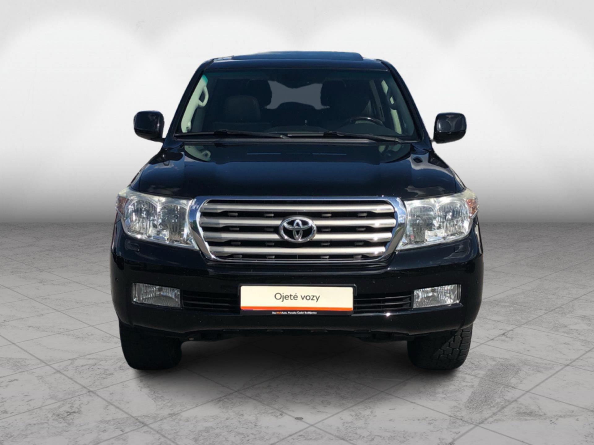 Toyota Land Cruiser, 200 D-4D A/T 7 míst - fotka 4