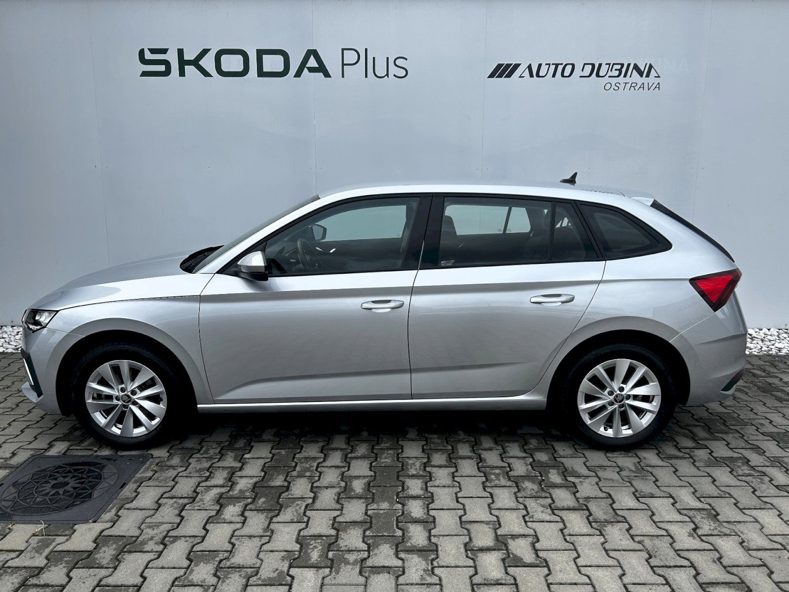 Škoda Scala, 1.0 TSI 85kW MP6 Selection - fotka 3