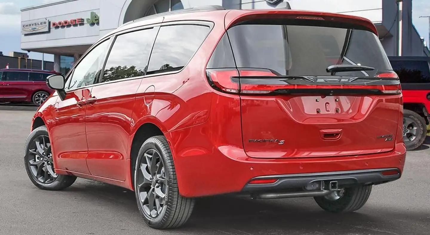 Chrysler Pacifica, Nová 2027 ve výrobě, AWD - fotka 4