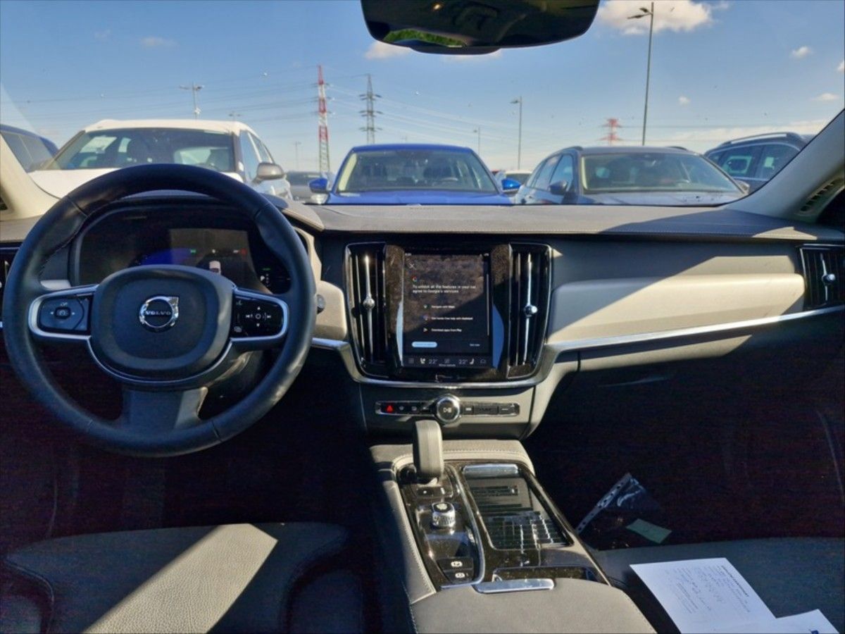 Volvo V90, 2,0 T6 Plug-In AWD Ultra Dark - fotka 6