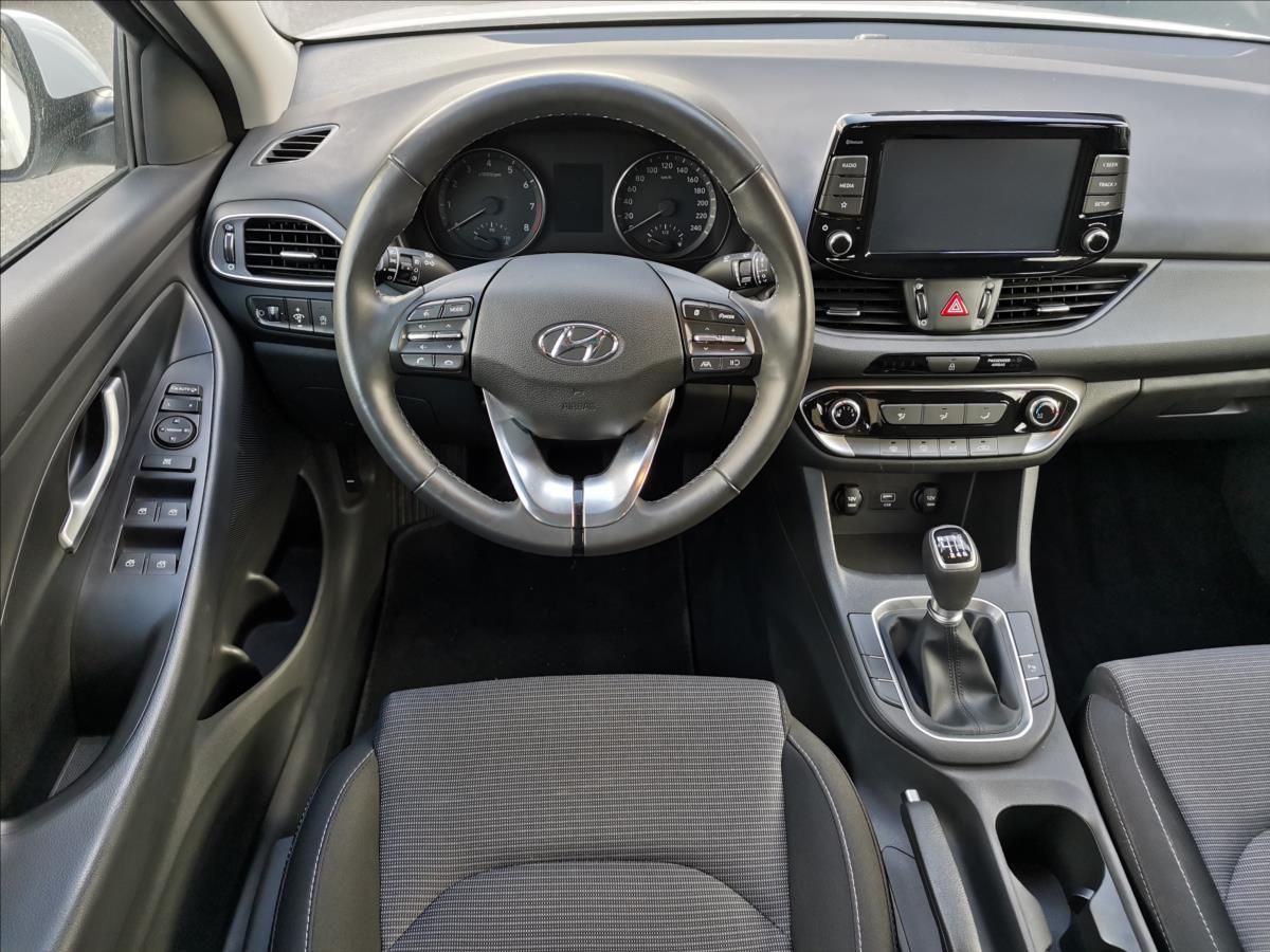 Hyundai i30, 1,0 T-GDI Family Comfort Fast. - fotka 6