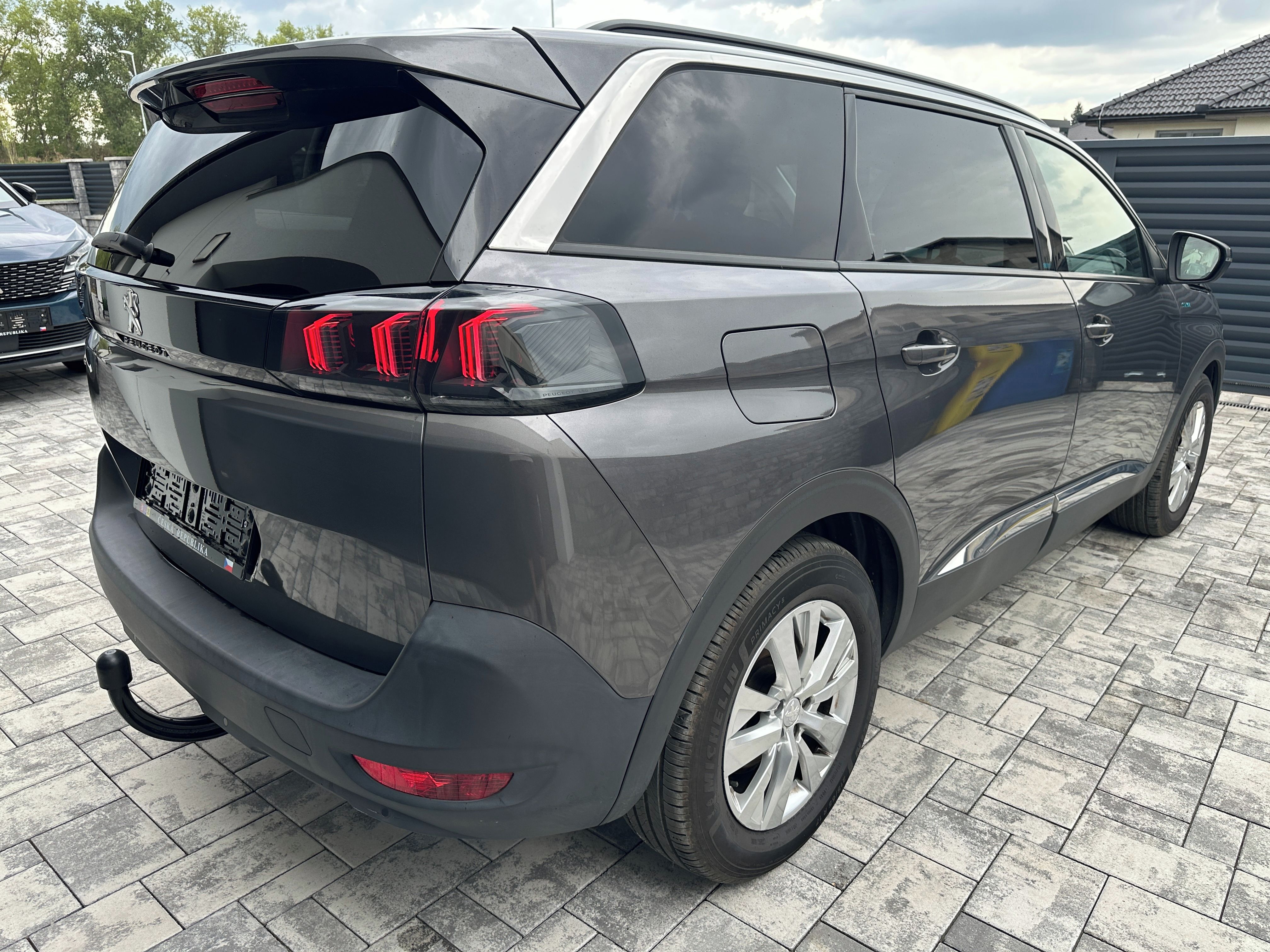 Peugeot 5008, 1,2 PT AUTOMAT, KAMERA, 7-MÍST - fotka 4