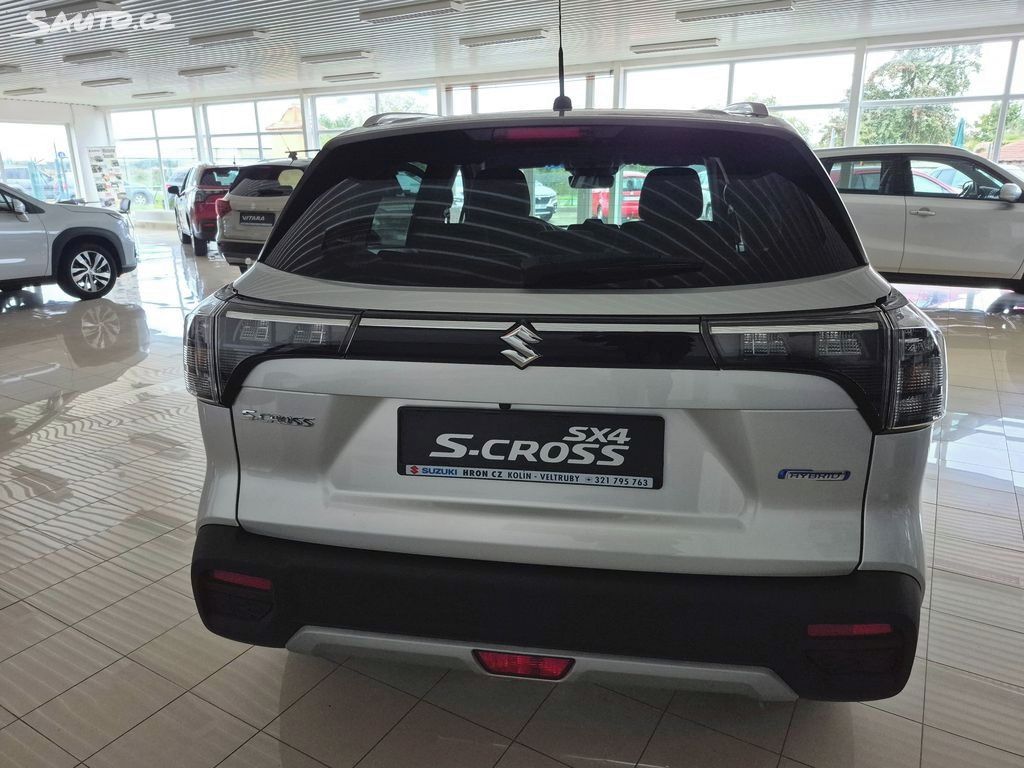 Suzuki S-Cross, Elegance 4x4 automat +SADA KOL - fotka 5