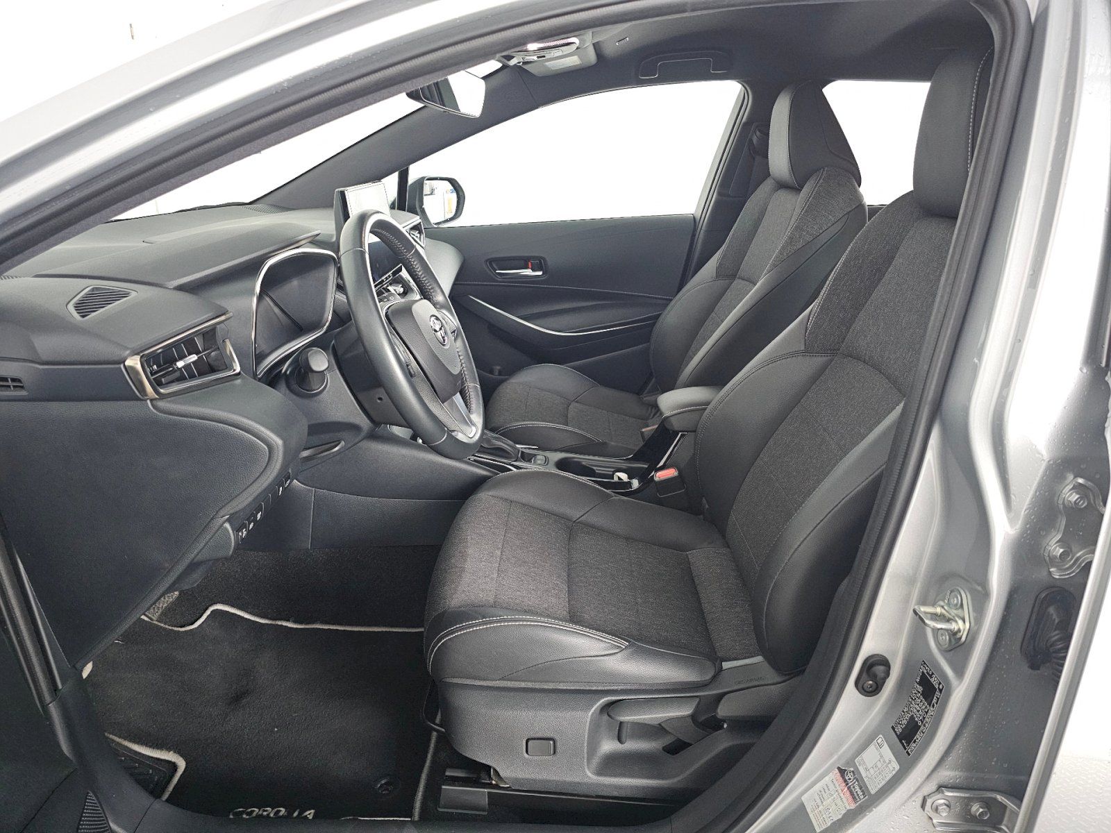 Toyota Corolla, TS 1.8HEV 140k Style - fotka 6