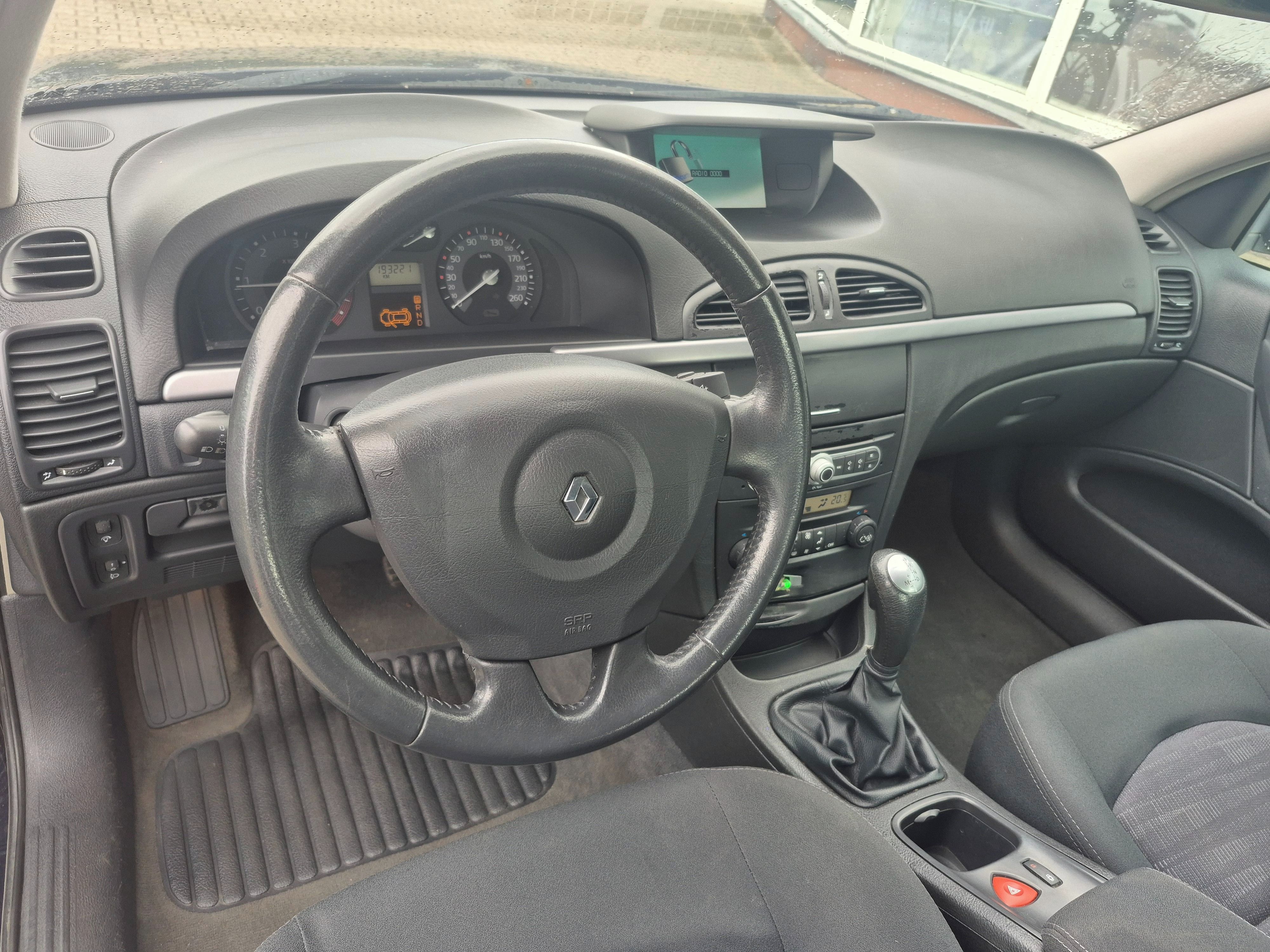 Renault Laguna, automat - fotka 5