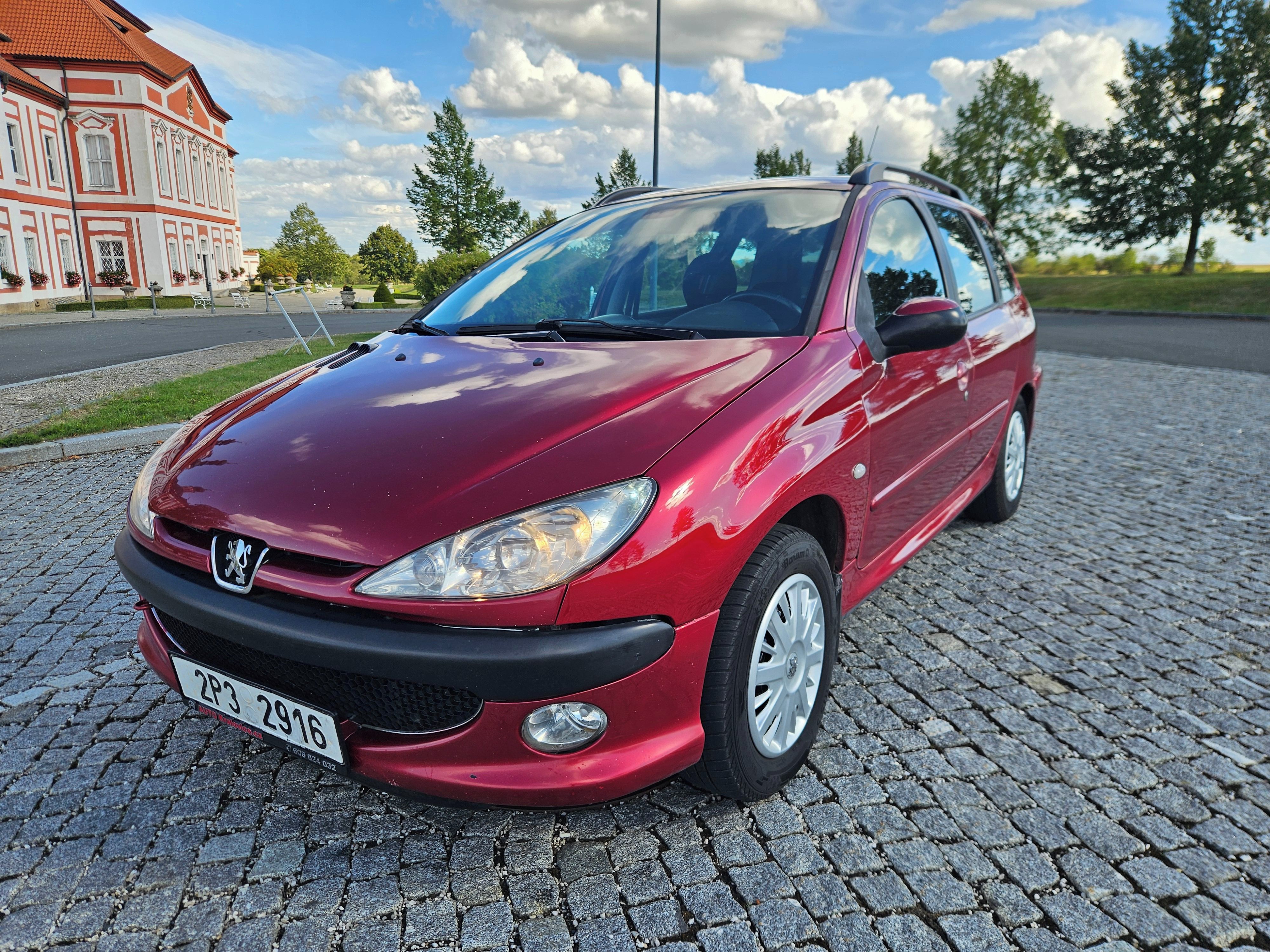 Peugeot 206, 2L HDI 66KW - fotka 2