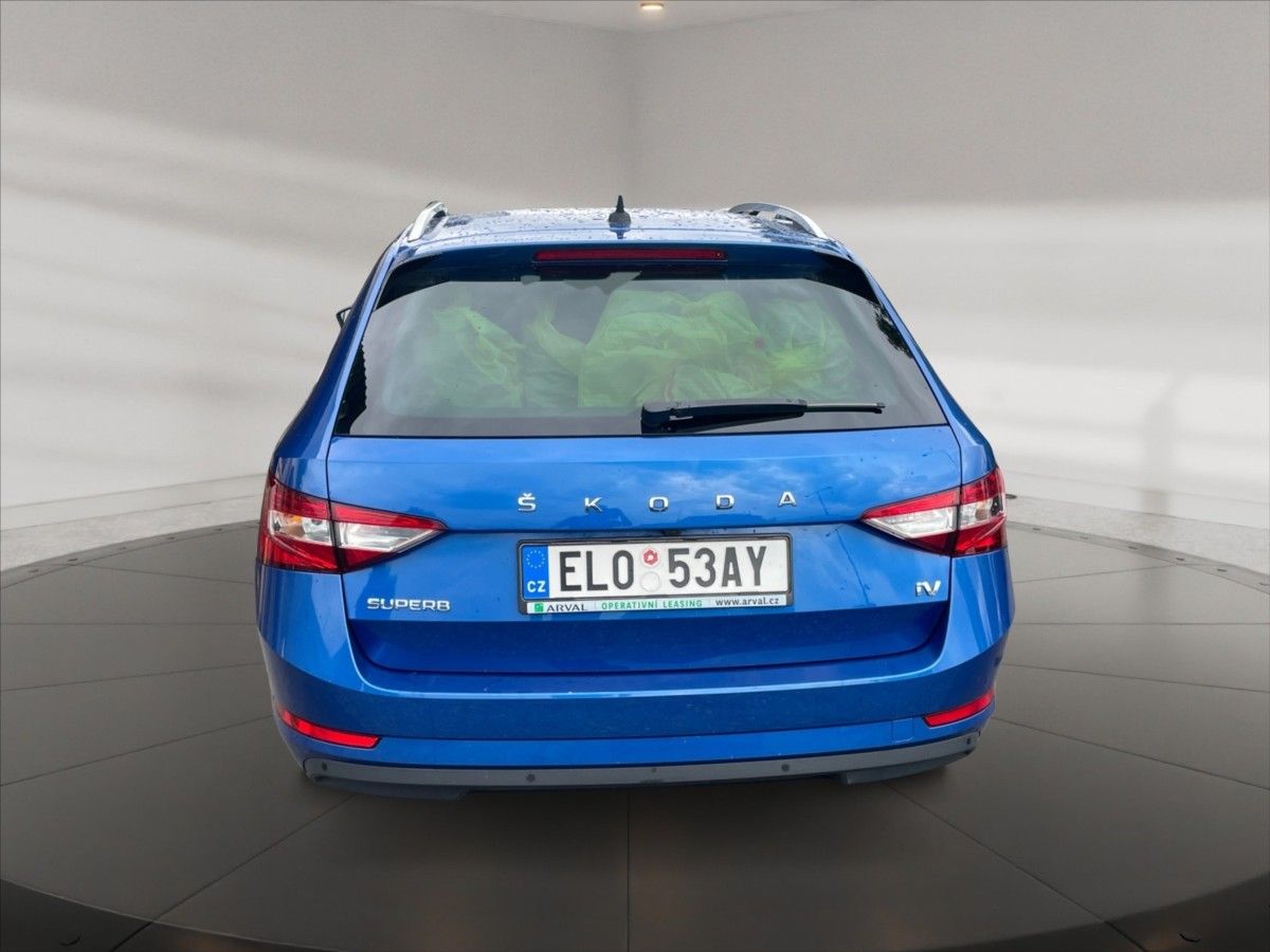 Škoda Superb, 1,4 PHEV 160 Style AT - fotka 5