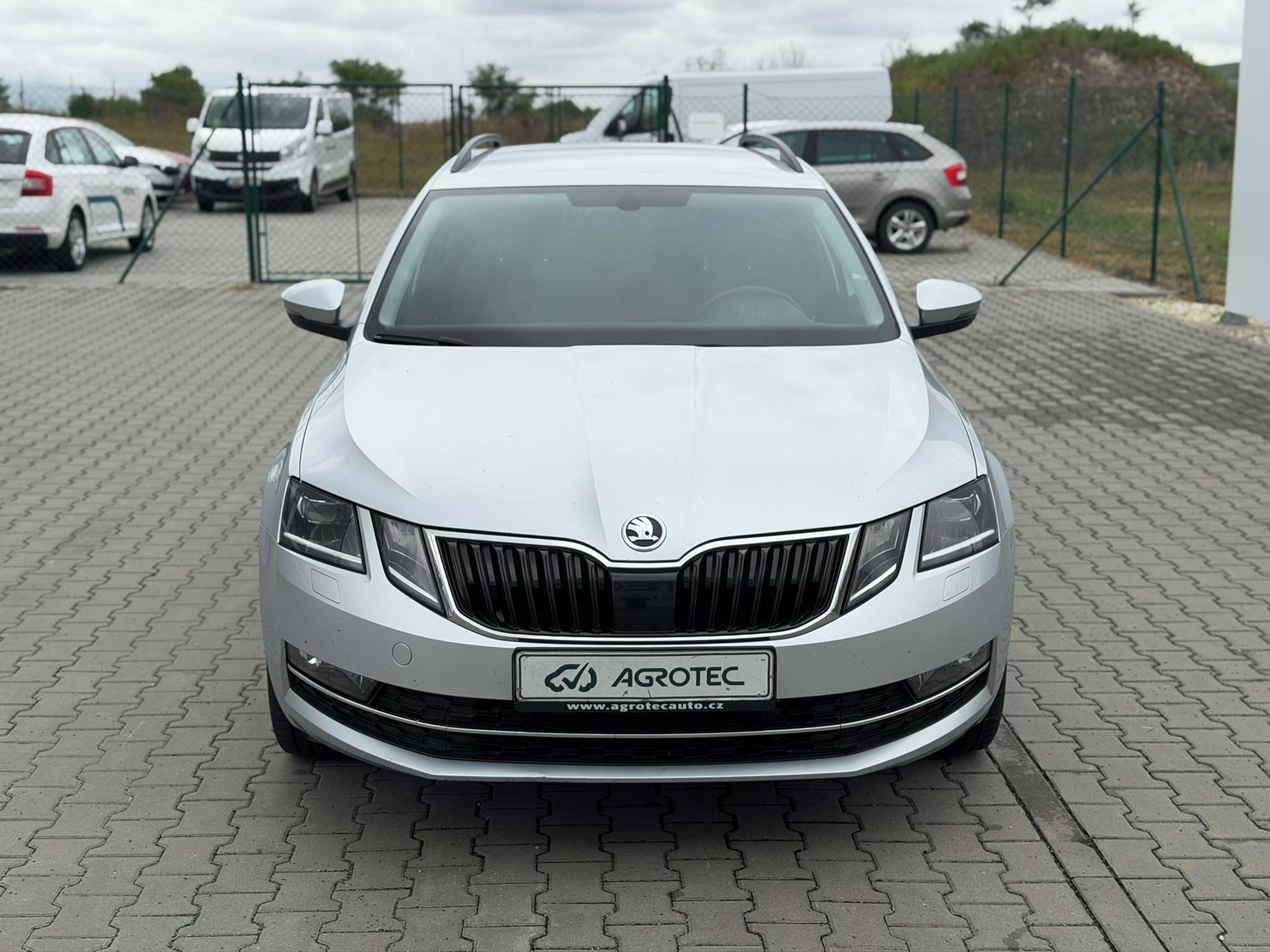 Škoda Octavia, 2.0 TDI 110kW Style Combi 4x4 - fotka 2