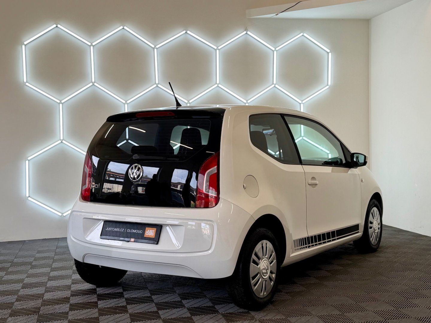 Volkswagen Up!, 1.0MPi - fotka 4