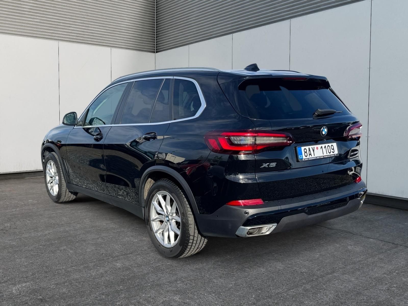 BMW X5, xDRIVE 30d 210kW 4x4 TAŽNÉ CZ - fotka 4