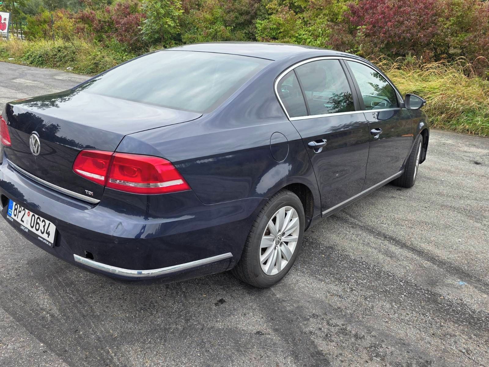 Volkswagen Passat, 1.6 TDI - Servisováno - fotka 3