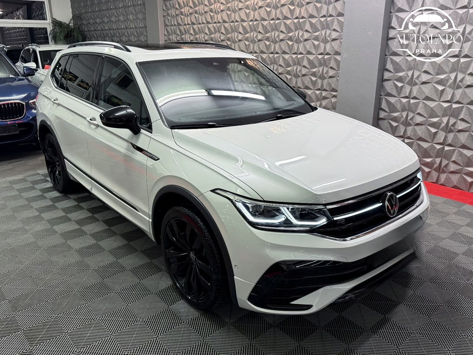 Volkswagen Tiguan Allspace, 2.0 TSI DSG 4Motion R-Line - fotka 3