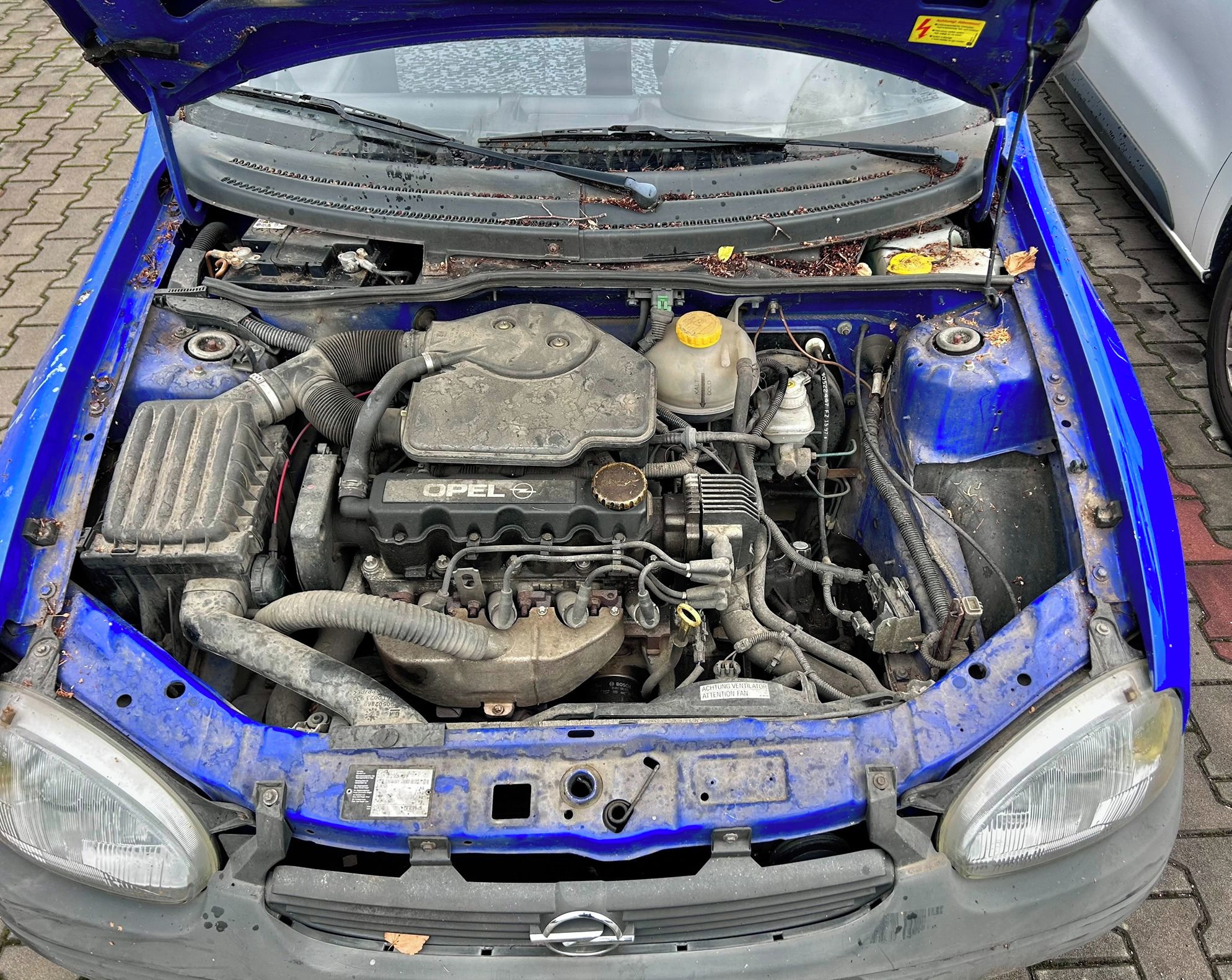 Opel Corsa, 1,2 benzin, servisováno - fotka 5