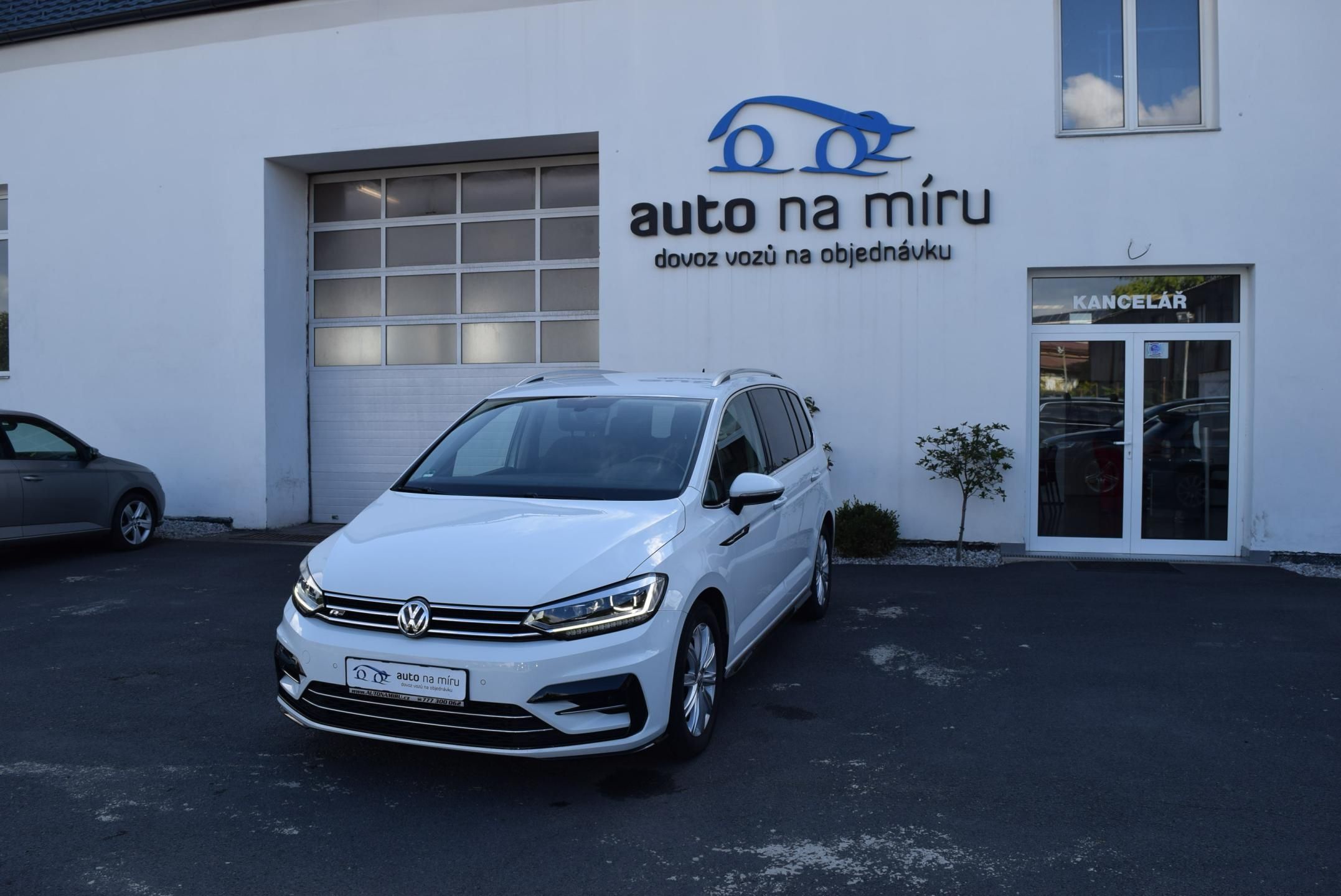 Volkswagen Touran, 1.4TSI 110kw R-line NAVI LED