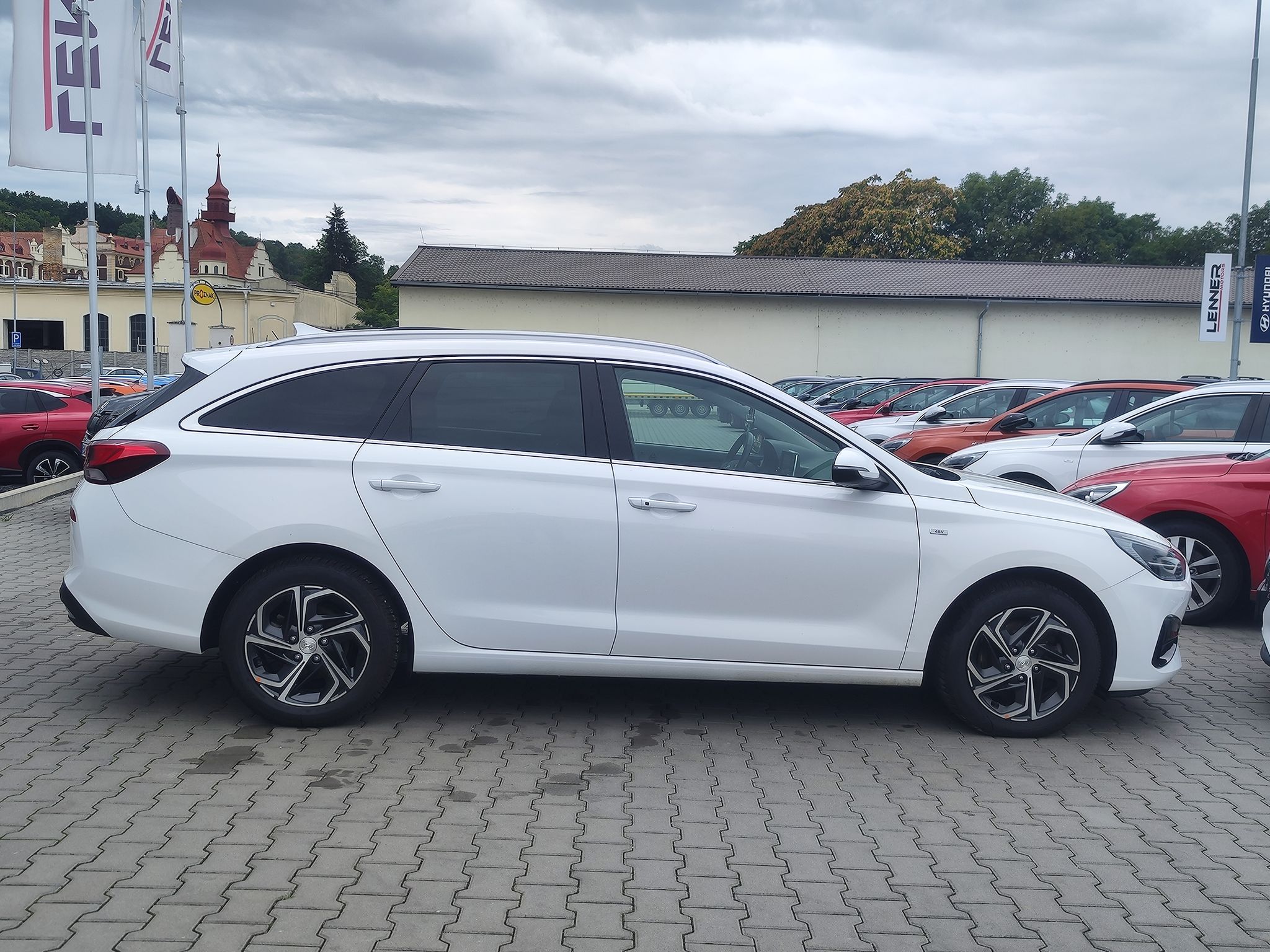 Hyundai i30, 1.5 T-GDI/117kW Smart MHEV - fotka 4