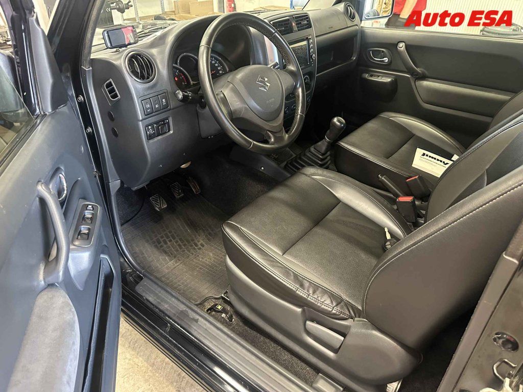 Suzuki Jimny, 1.3i 4x4,AC,výhřev sed - fotka 3