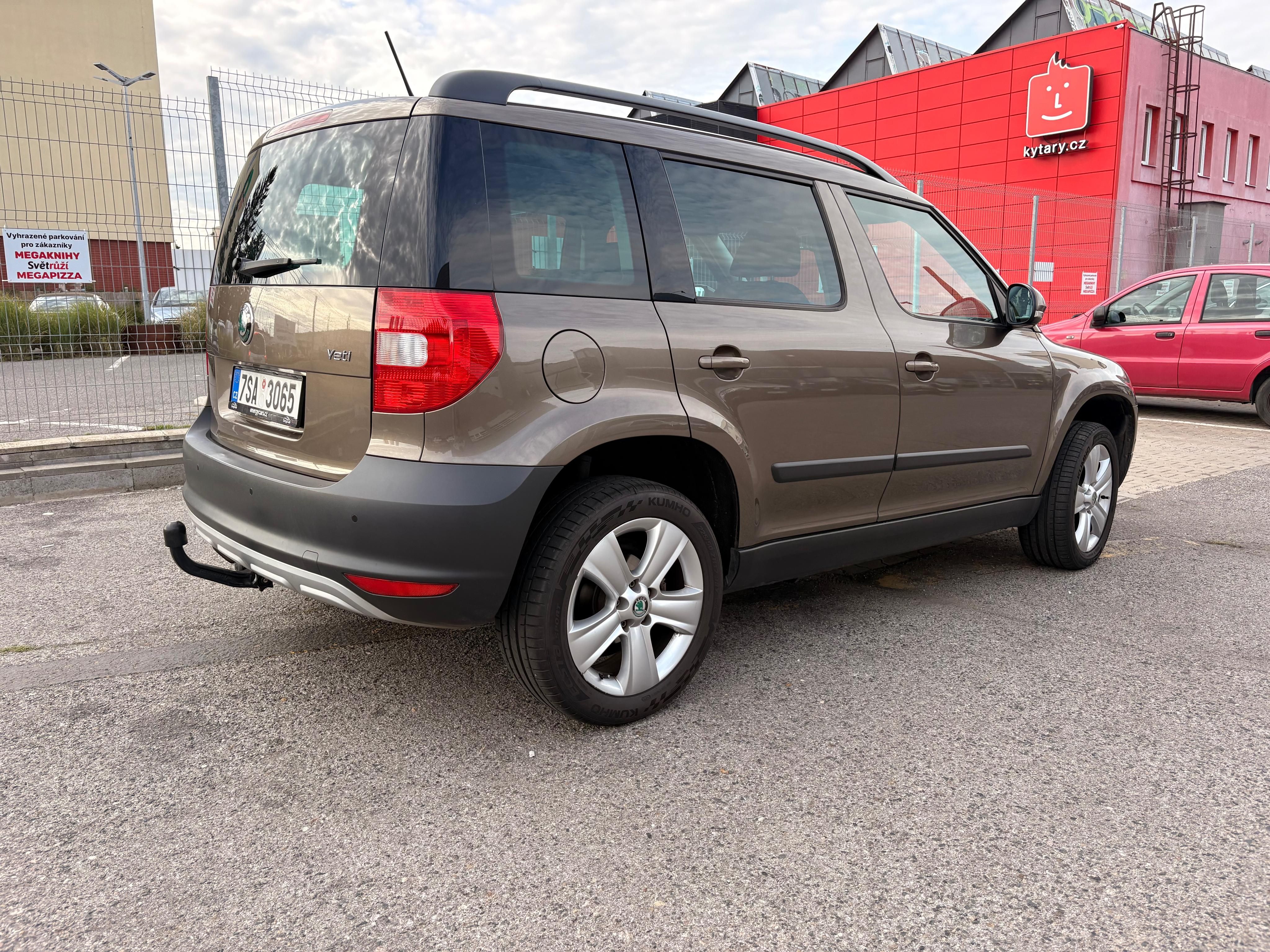 Škoda Yeti, Panorama, tažné, xenony, TOP! - fotka 4