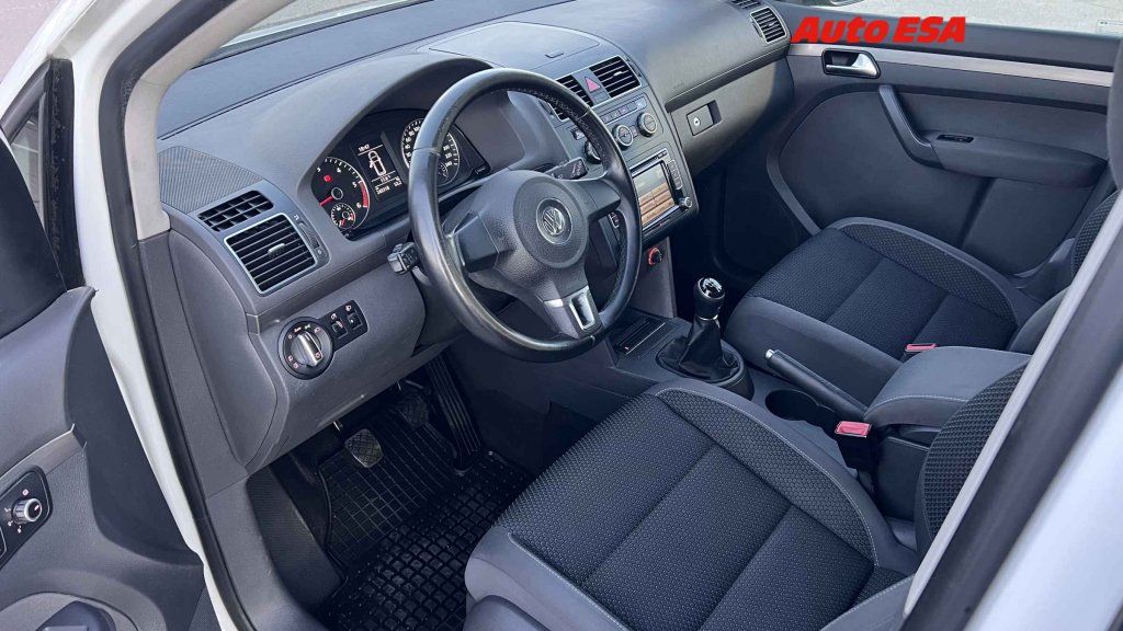 Volkswagen Touran, 1.6 TDi - fotka 3
