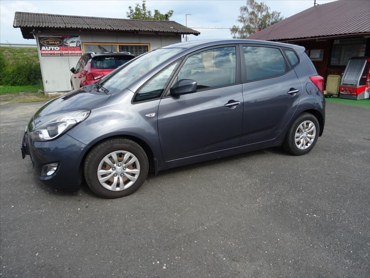 Hyundai ix20, 1,4 CVVT 66 kW 1.majitel v ČR - fotka 4