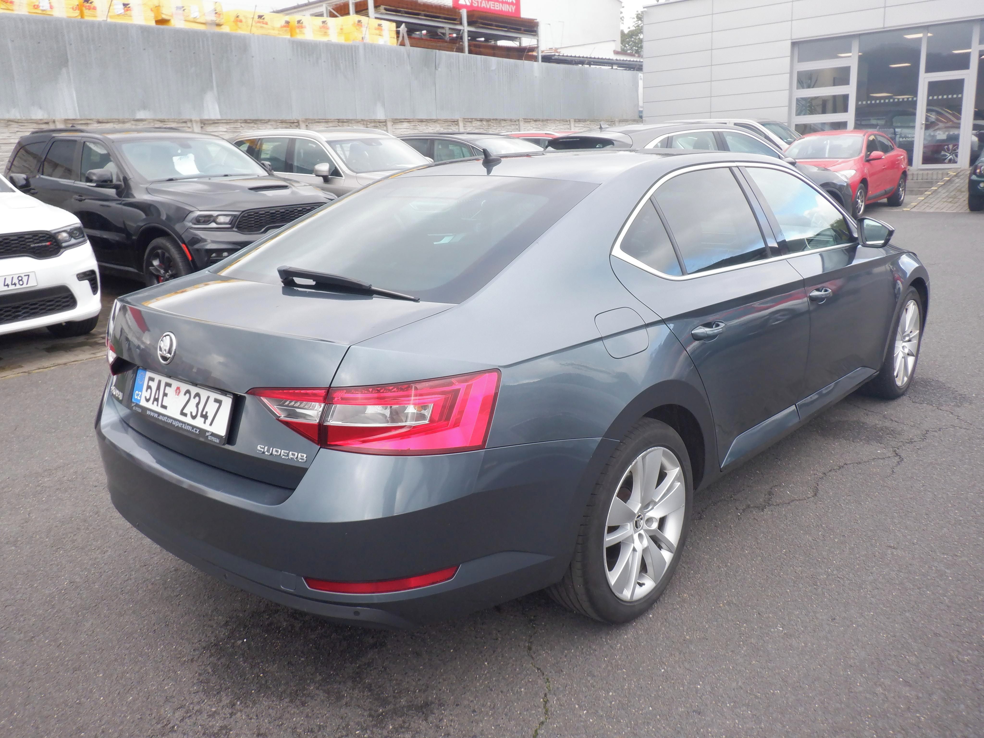 Škoda Superb, 2.0 TDI 110kW,ČR - fotka 5