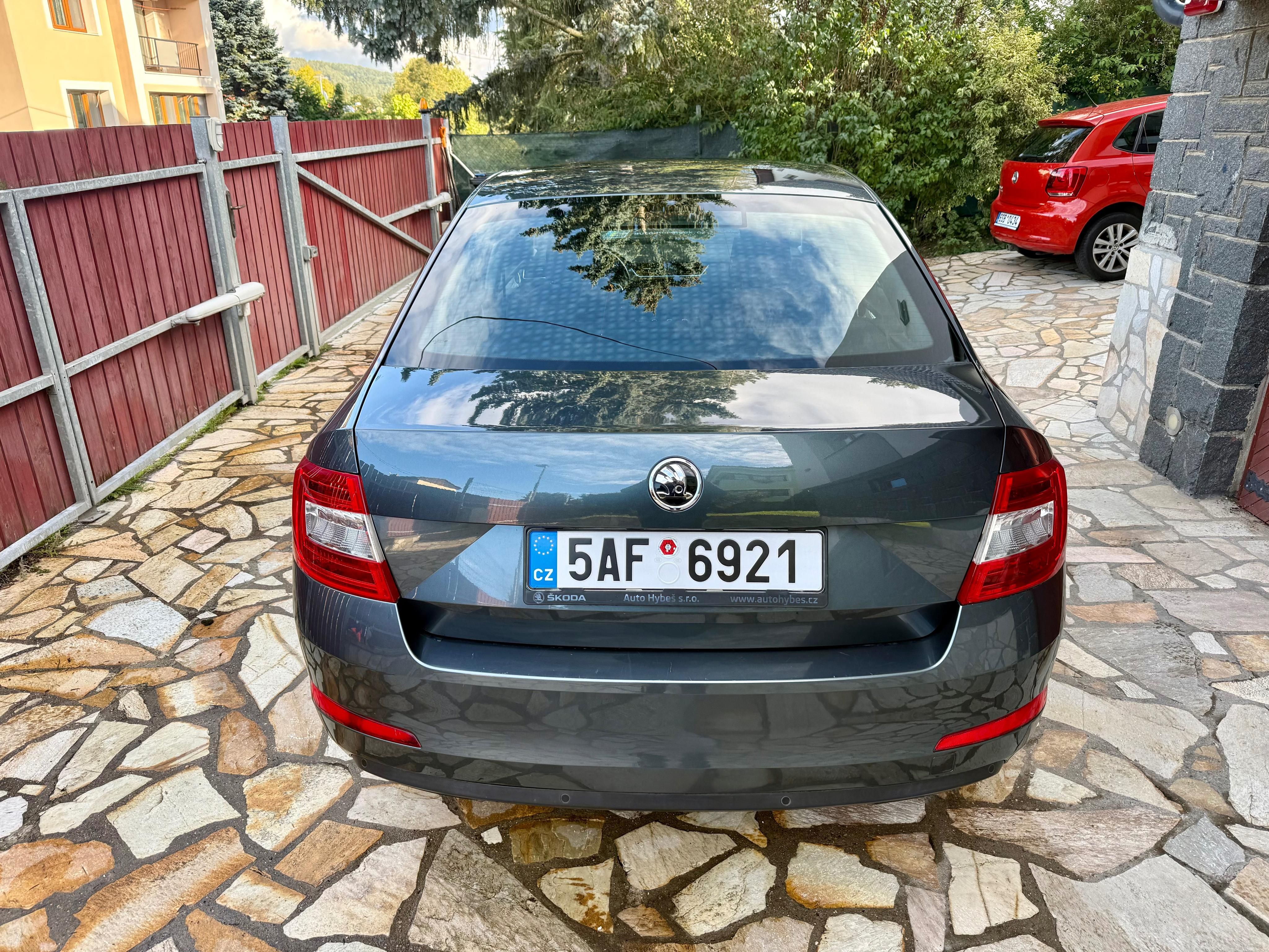Škoda Octavia, 1.6 TDI 81KW STYLE DIG. KLIMA - fotka 5
