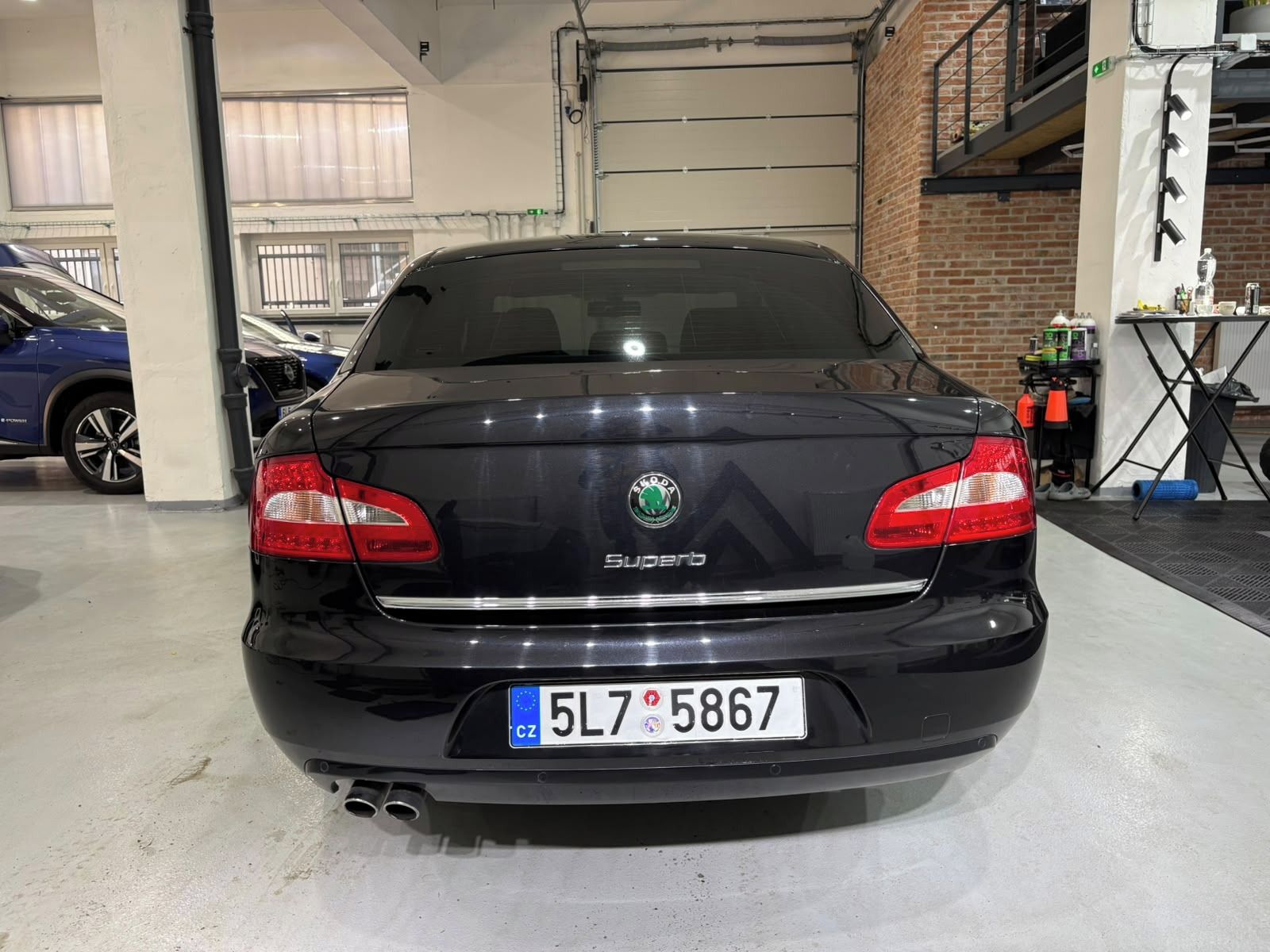 Škoda Superb, 2.0 TDI servisováno - fotka 4