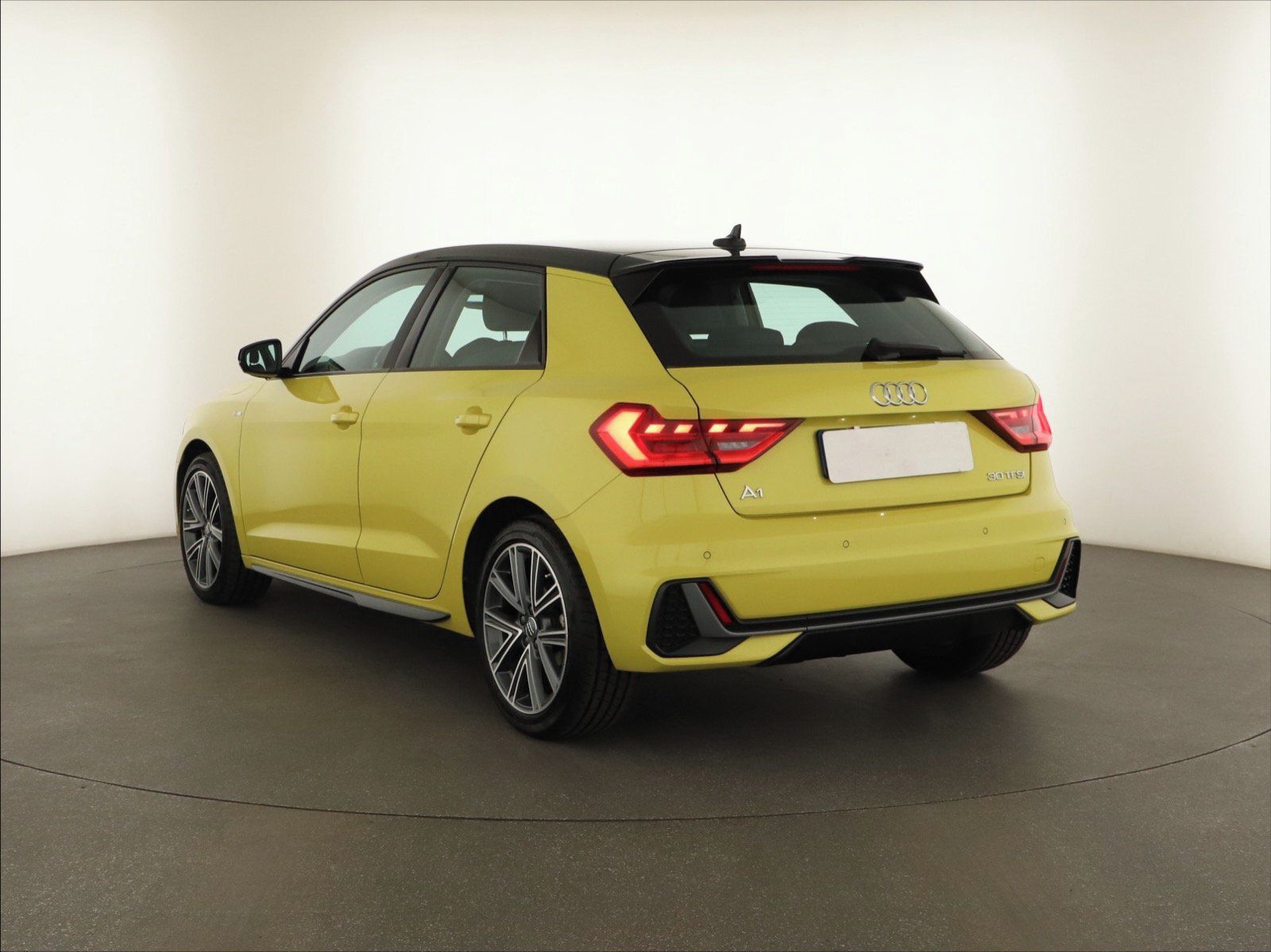 Audi A1, 30 TFSI, S-Line, Automat - fotka 4