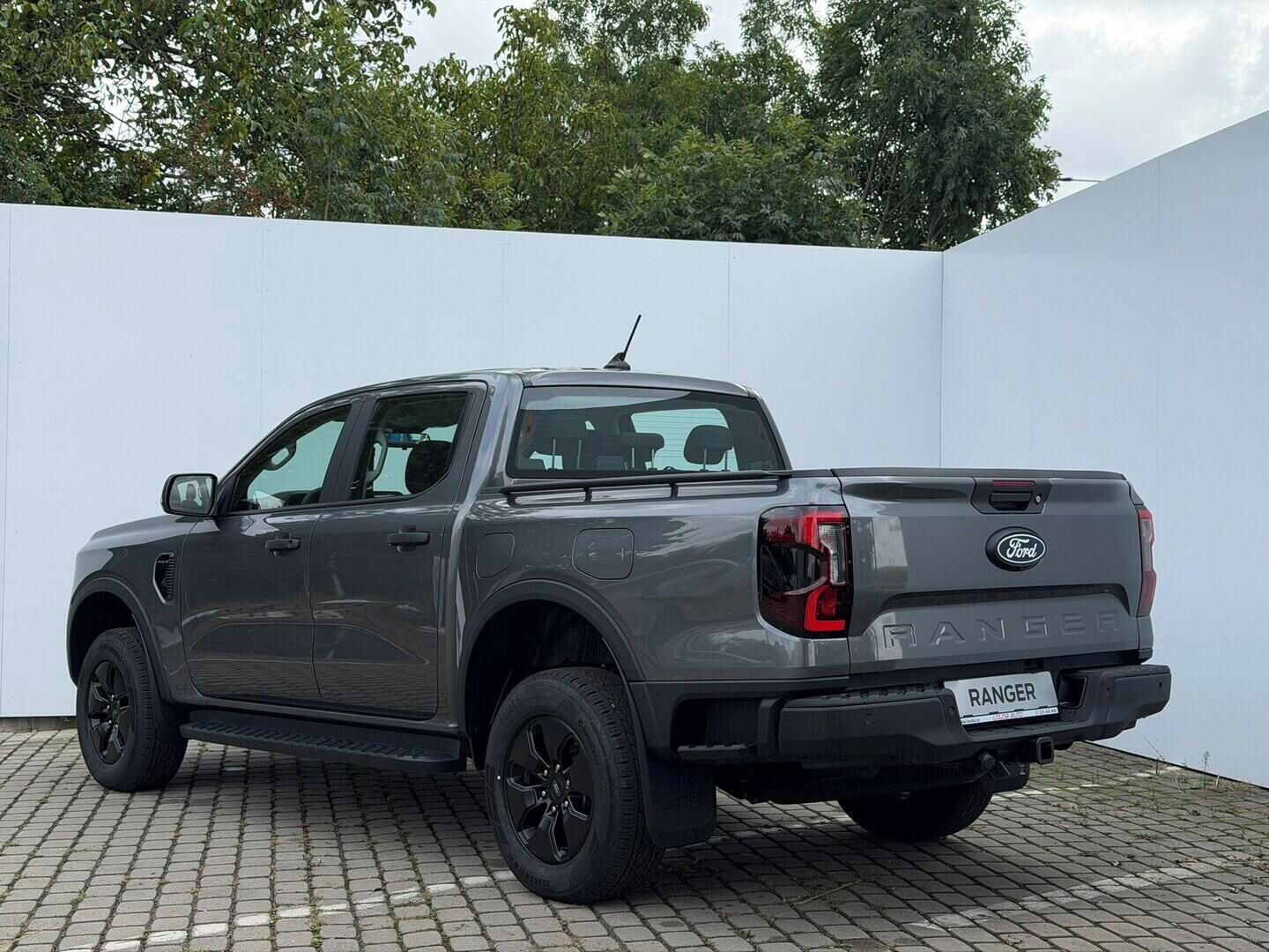 Ford Ranger, Double Cab 2,3 EcoBoost Hybrid - fotka 3
