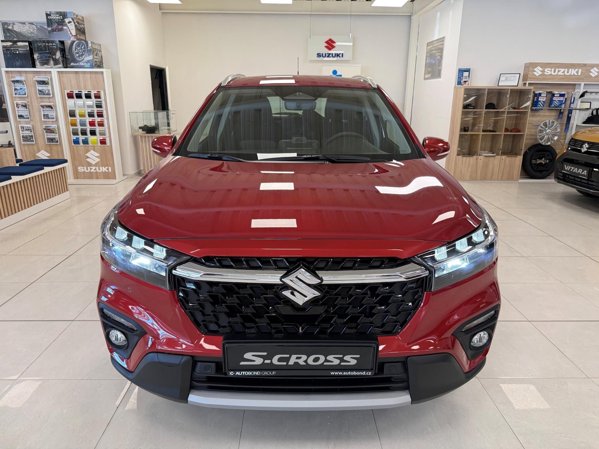 Suzuki S-Cross, PREMIUM 1,4 A/T 4x4 - fotka 2