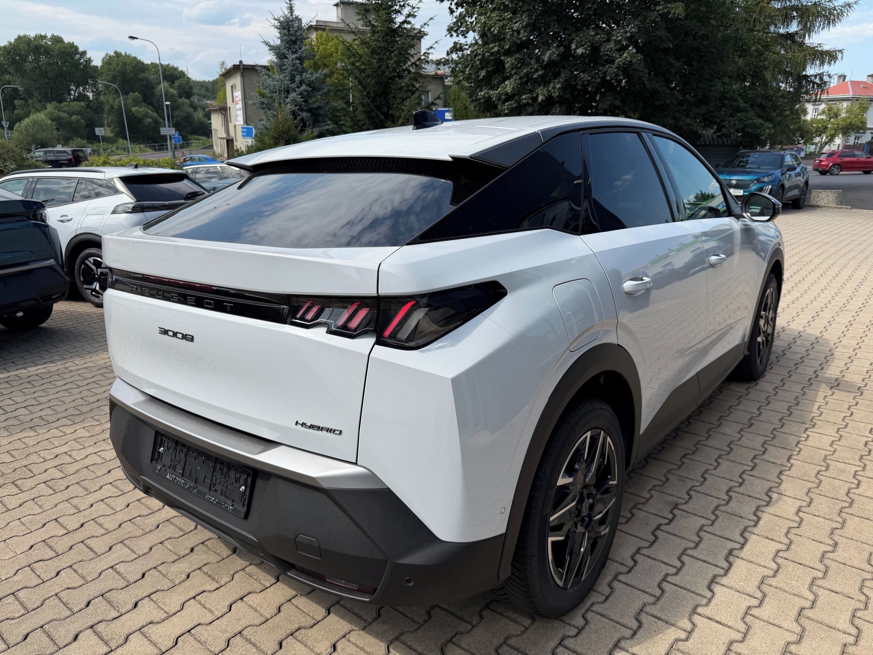 Peugeot 3008, BUSINESS Hybrid 145 e-DCS6 - fotka 6