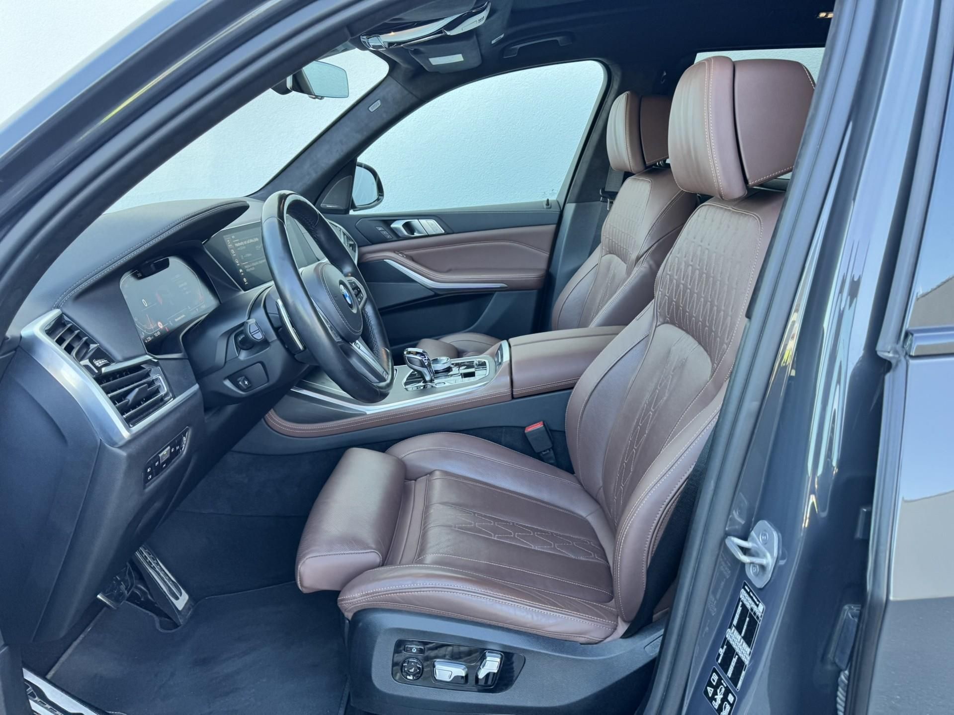 BMW X7, X7 xDrive40d Mpaket - fotka 6