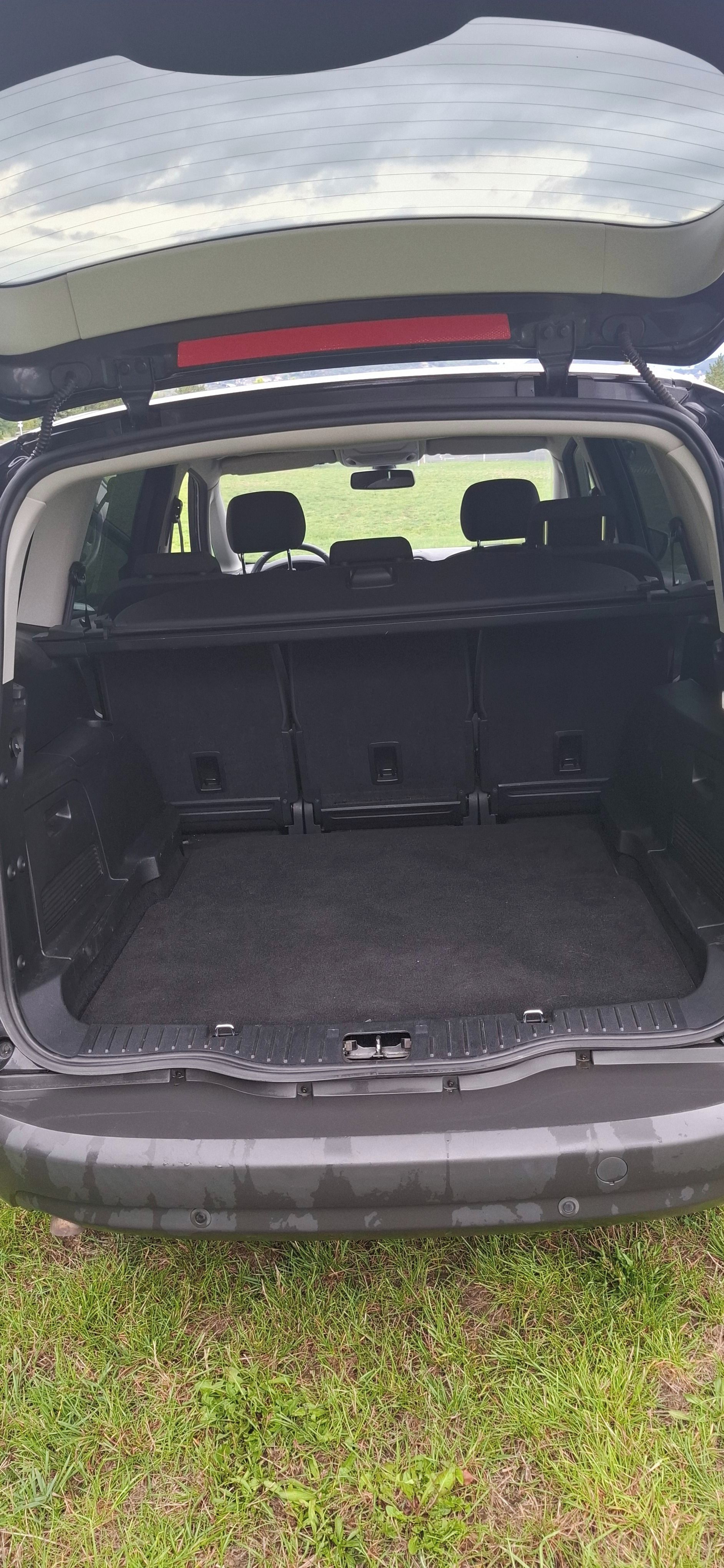 Ford S-MAX, 2.0 TDI, 103 kW - fotka 4