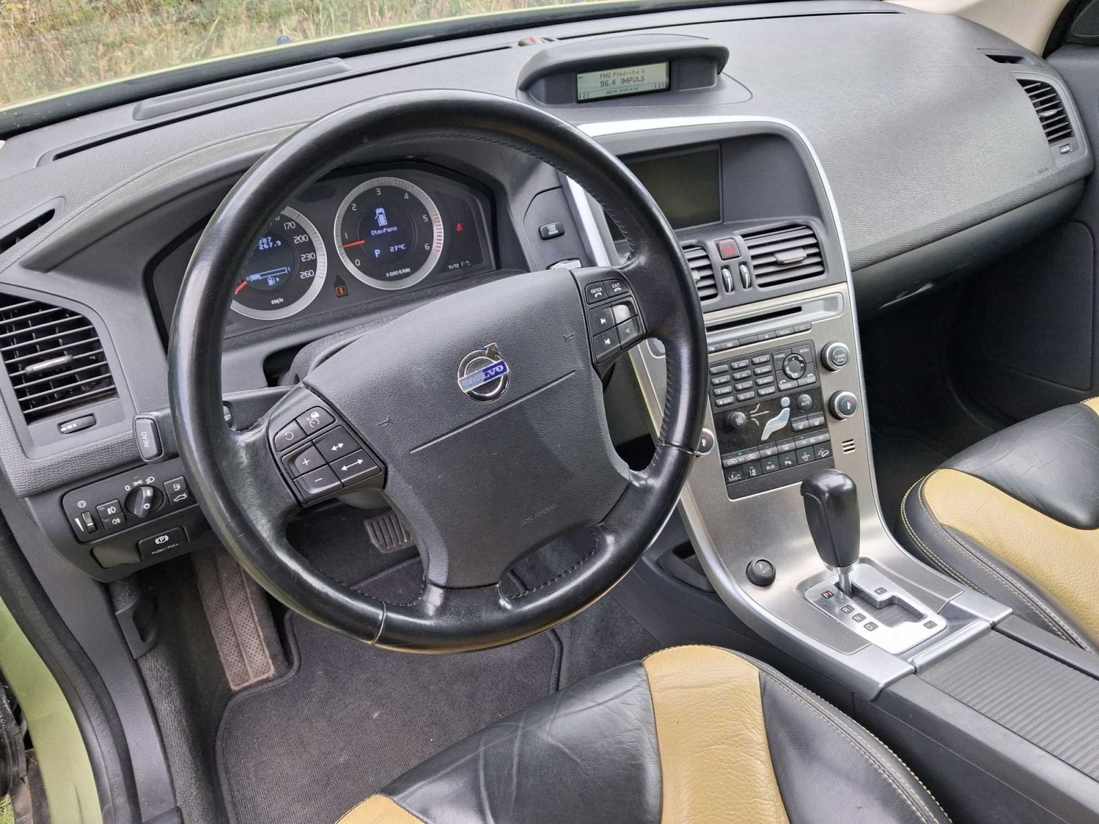 Volvo XC60, D5, 4X4, Automat, Serv.kniha - fotka 3