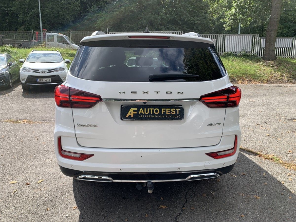 SsangYong Rexton, 2,2 D AWD,1.MAJ.,ČR,SERVISKA - fotka 6