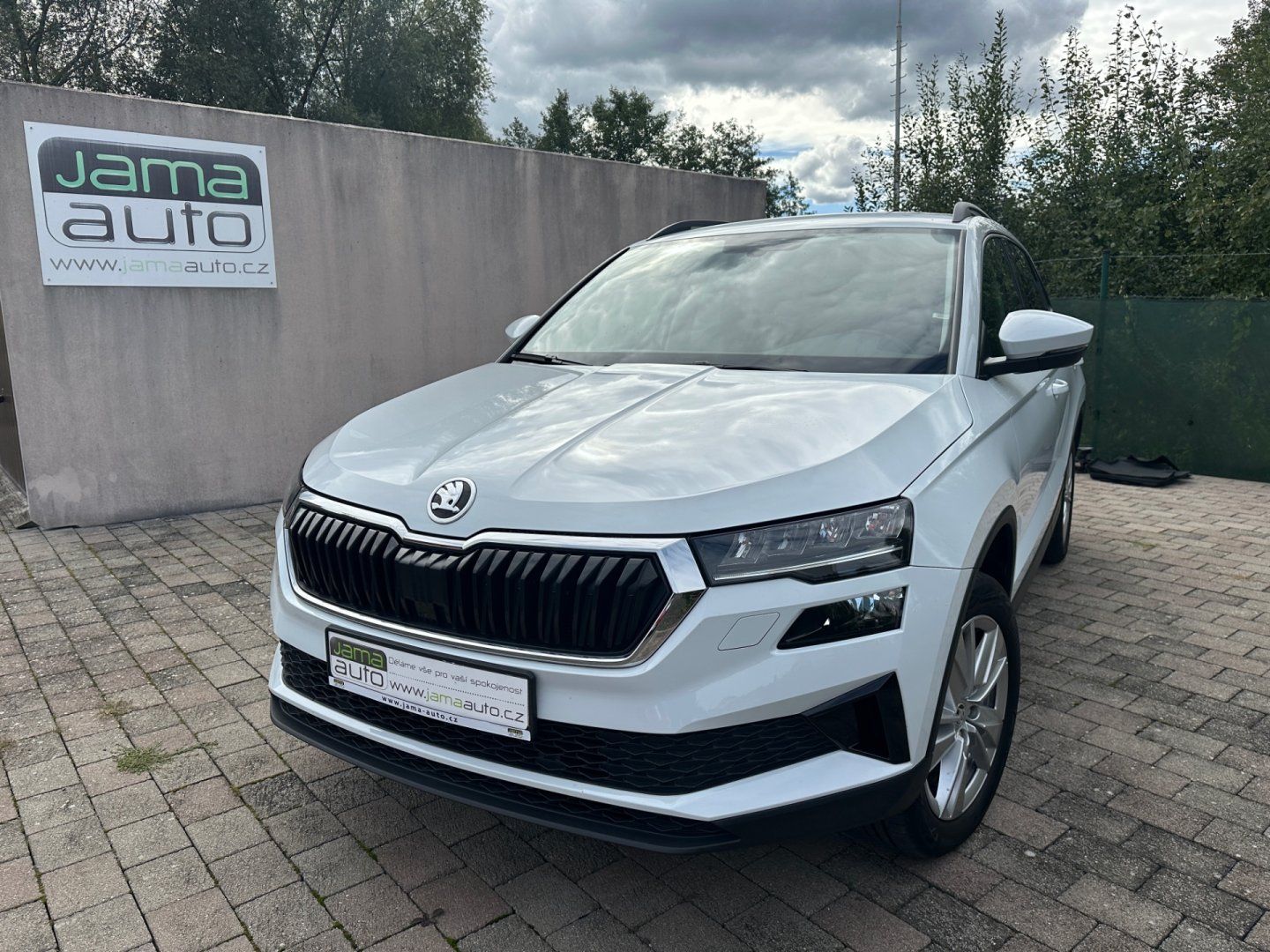 Škoda Karoq, 1,5TSI 110kW STYLE TAŽNÉ 1.MAJ - fotka 2
