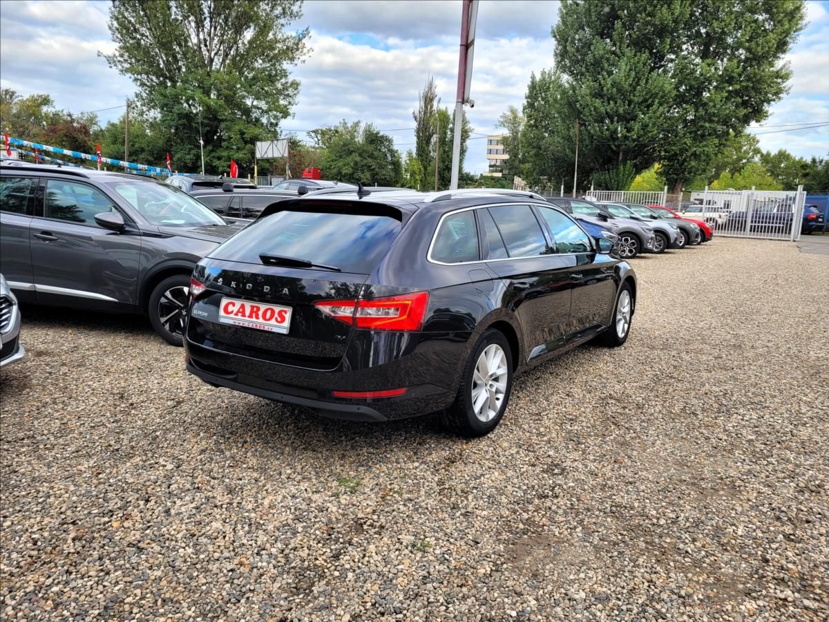 Škoda Superb, 1,4 PHEV,160kw,DSG,Clever+ - fotka 6