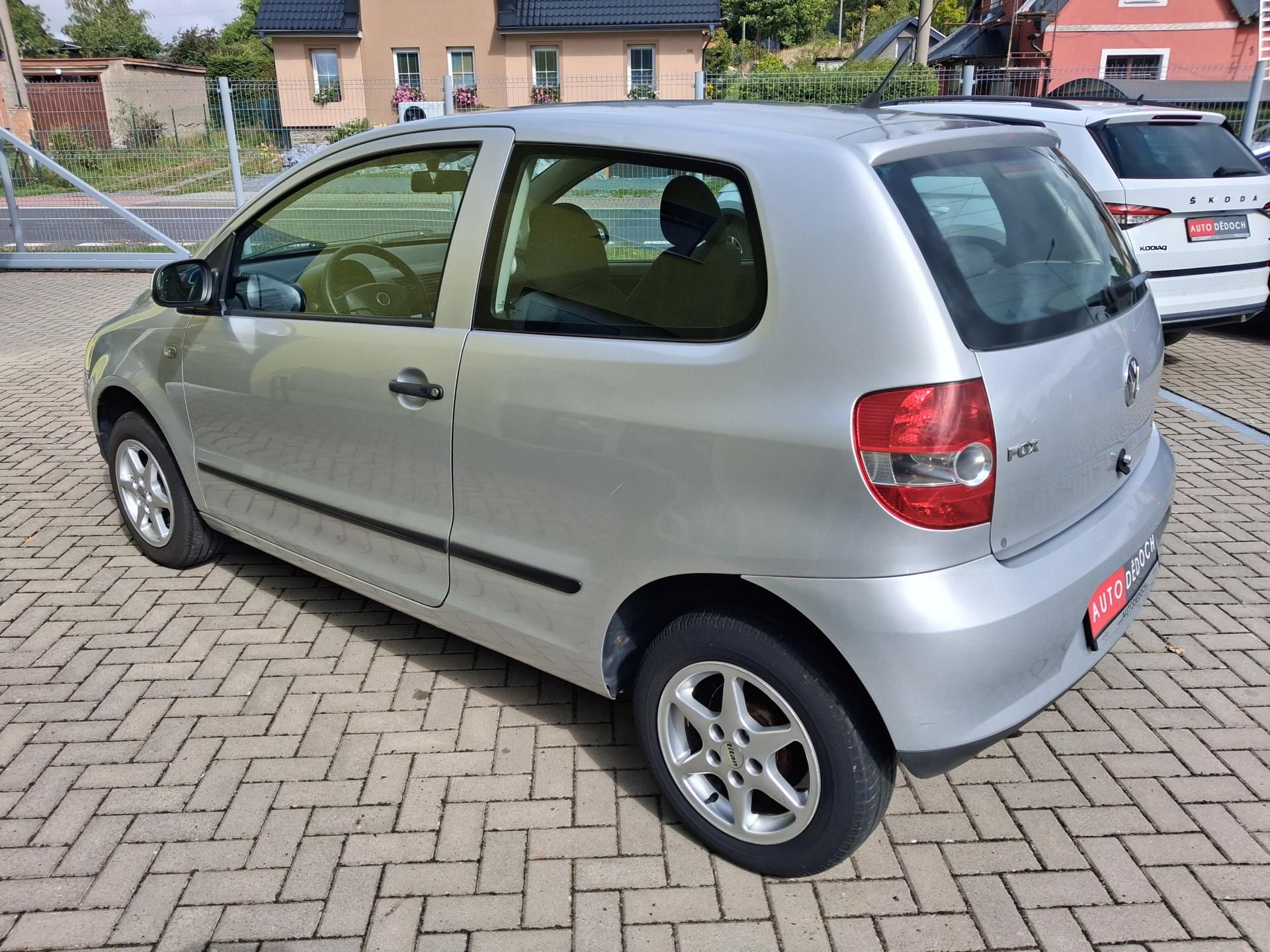 Volkswagen Fox, KLIMA BEZ KOROZE PO ROZVODECH - fotka 5